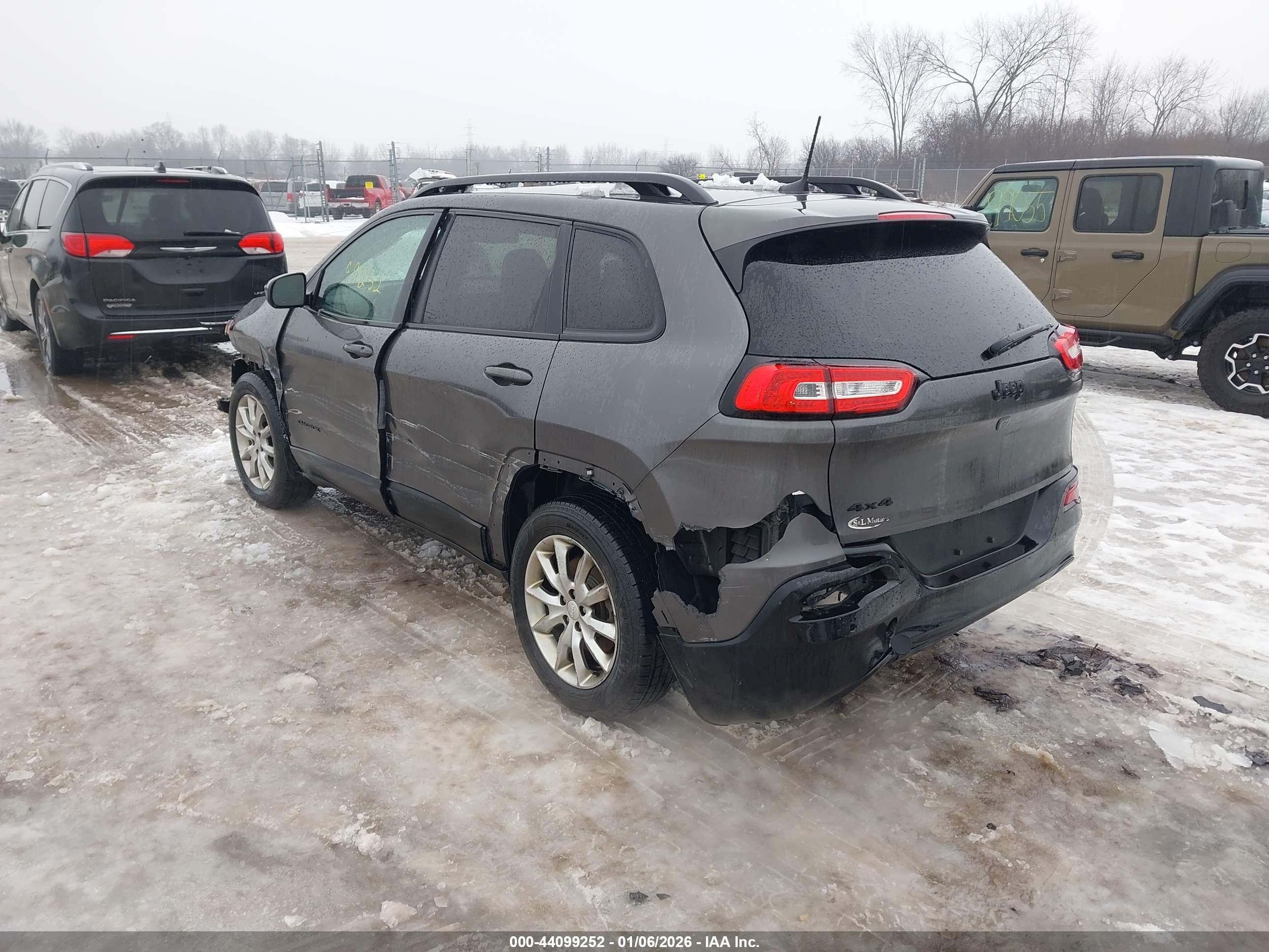 JEEP CHEROKEE image 3