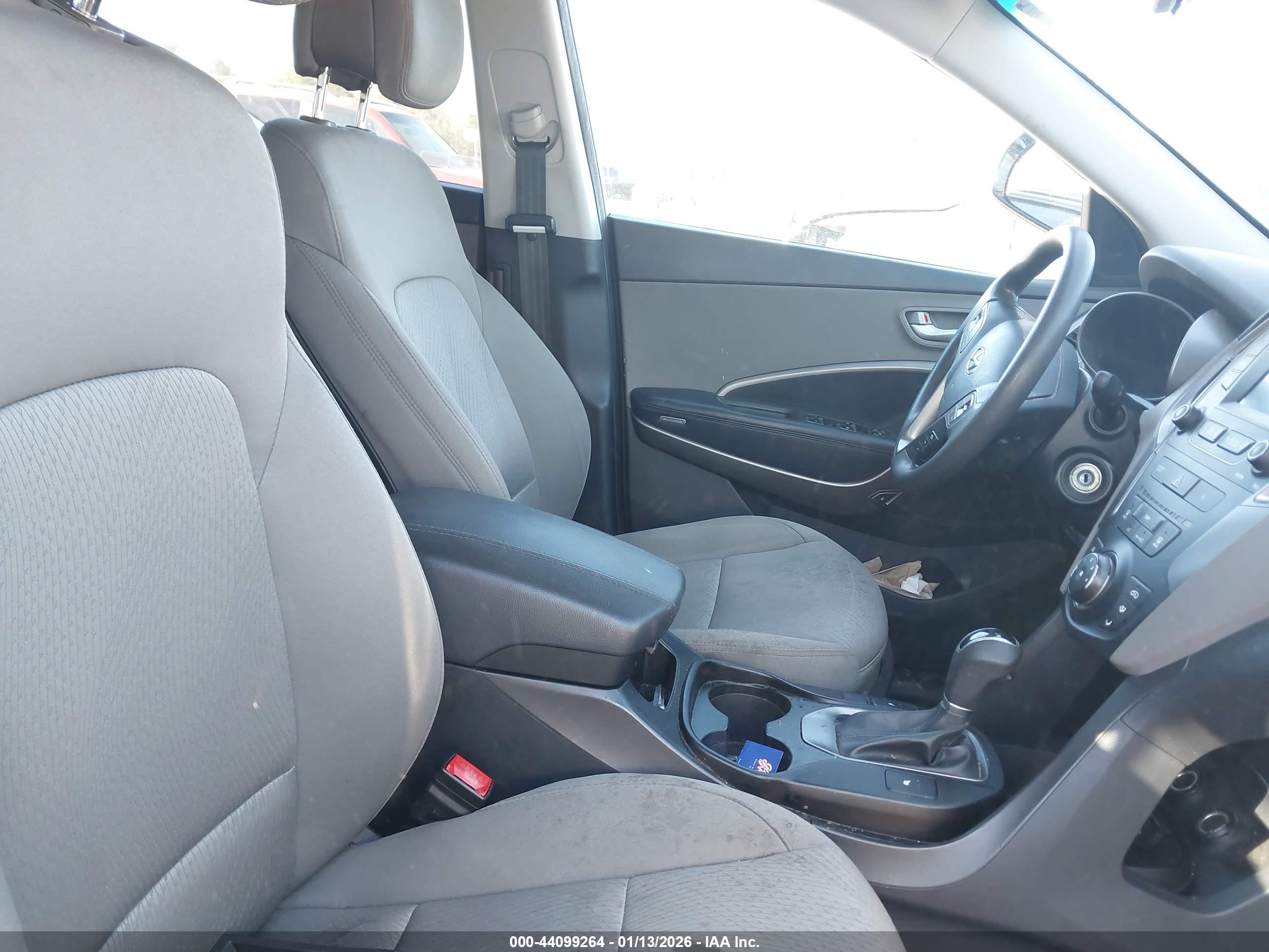 HYUNDAI SANTA image 5