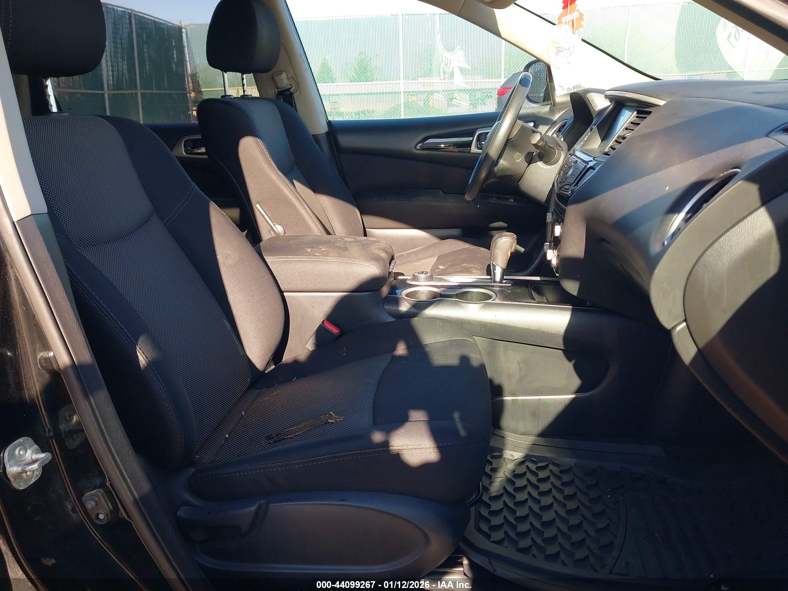 NISSAN PATHFINDER image 5