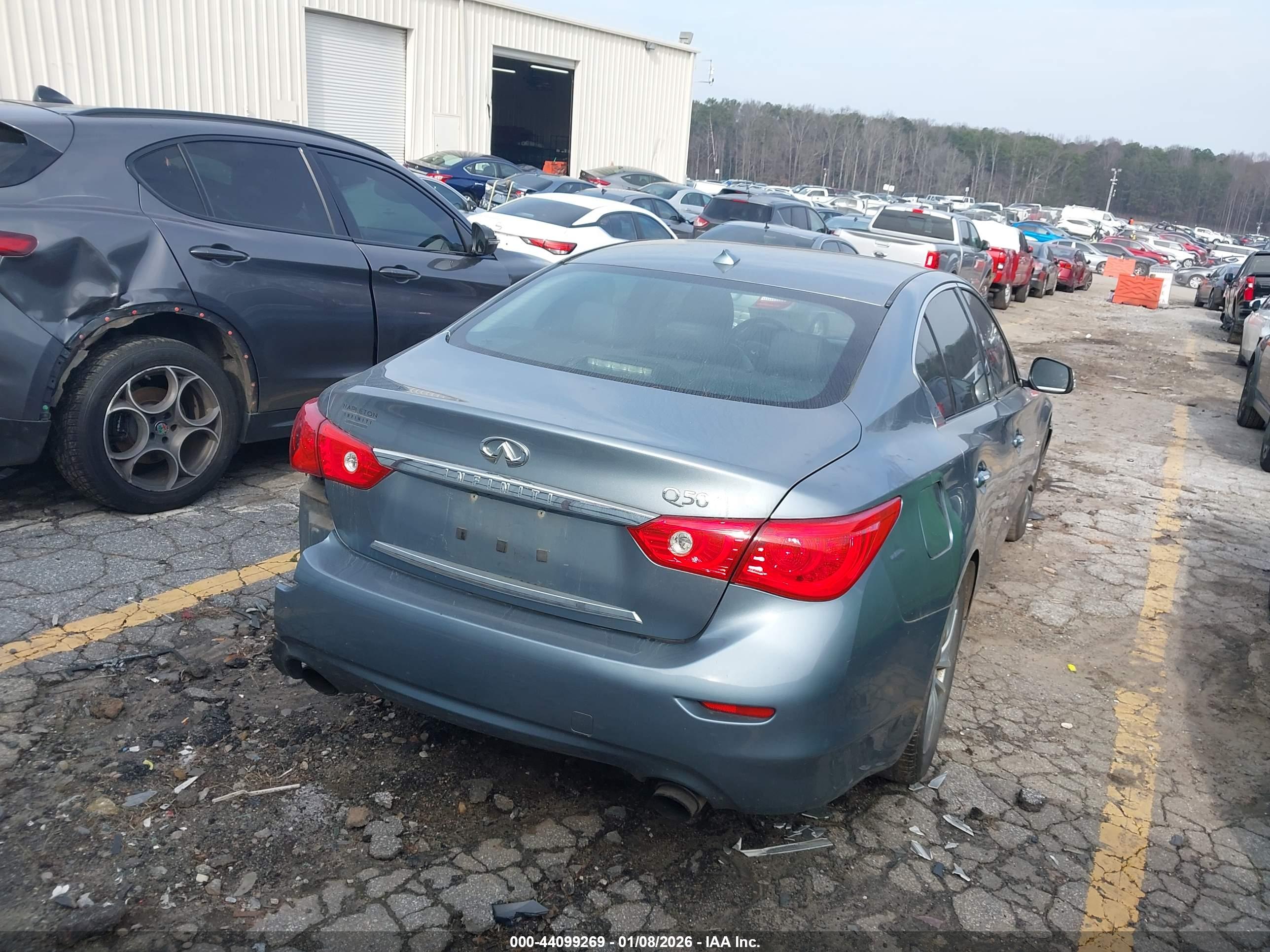INFINITI Q50 image 4