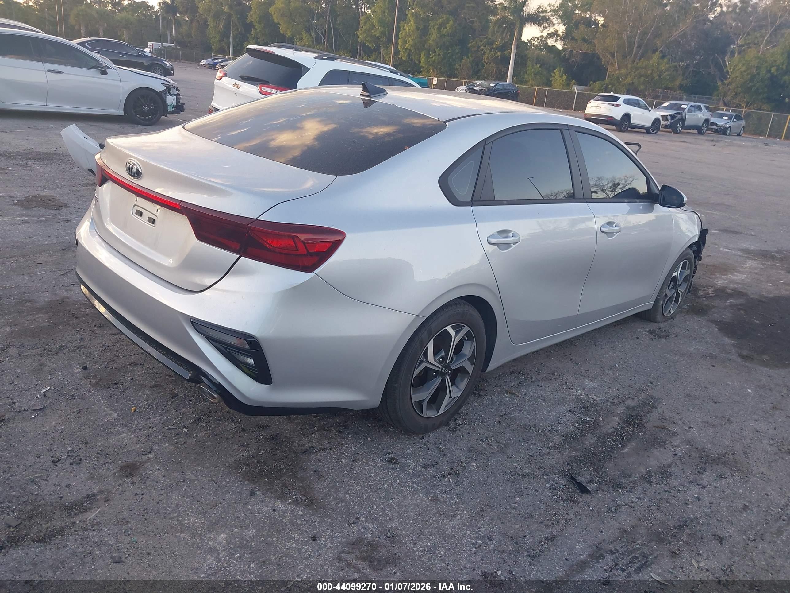 KIA FORTE image 4