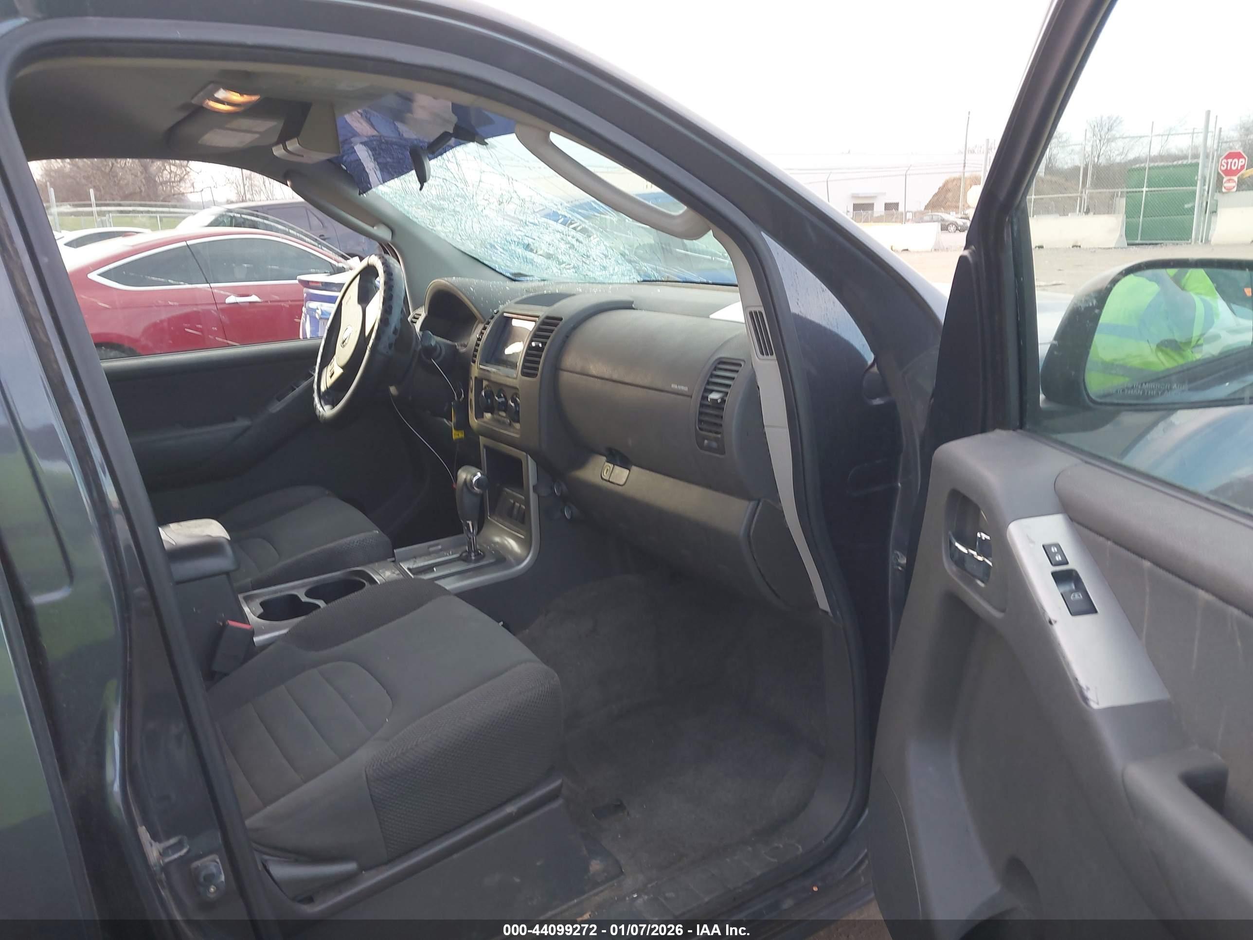NISSAN PATHFINDER image 5