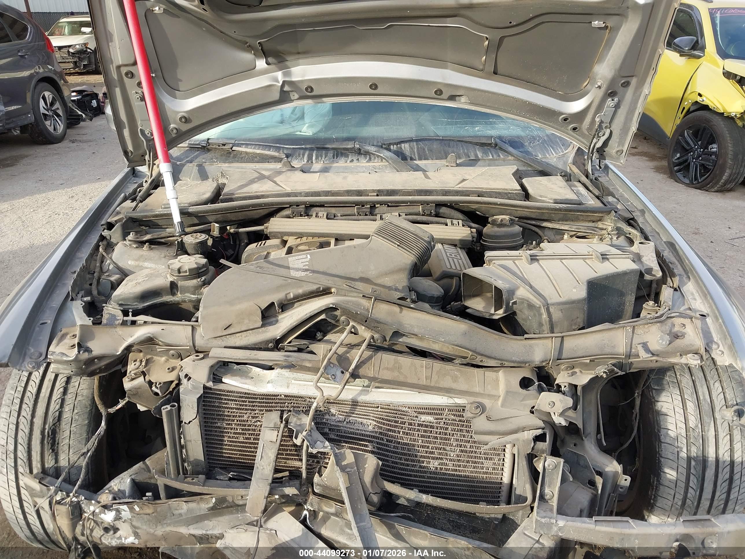 BMW 328I image 10