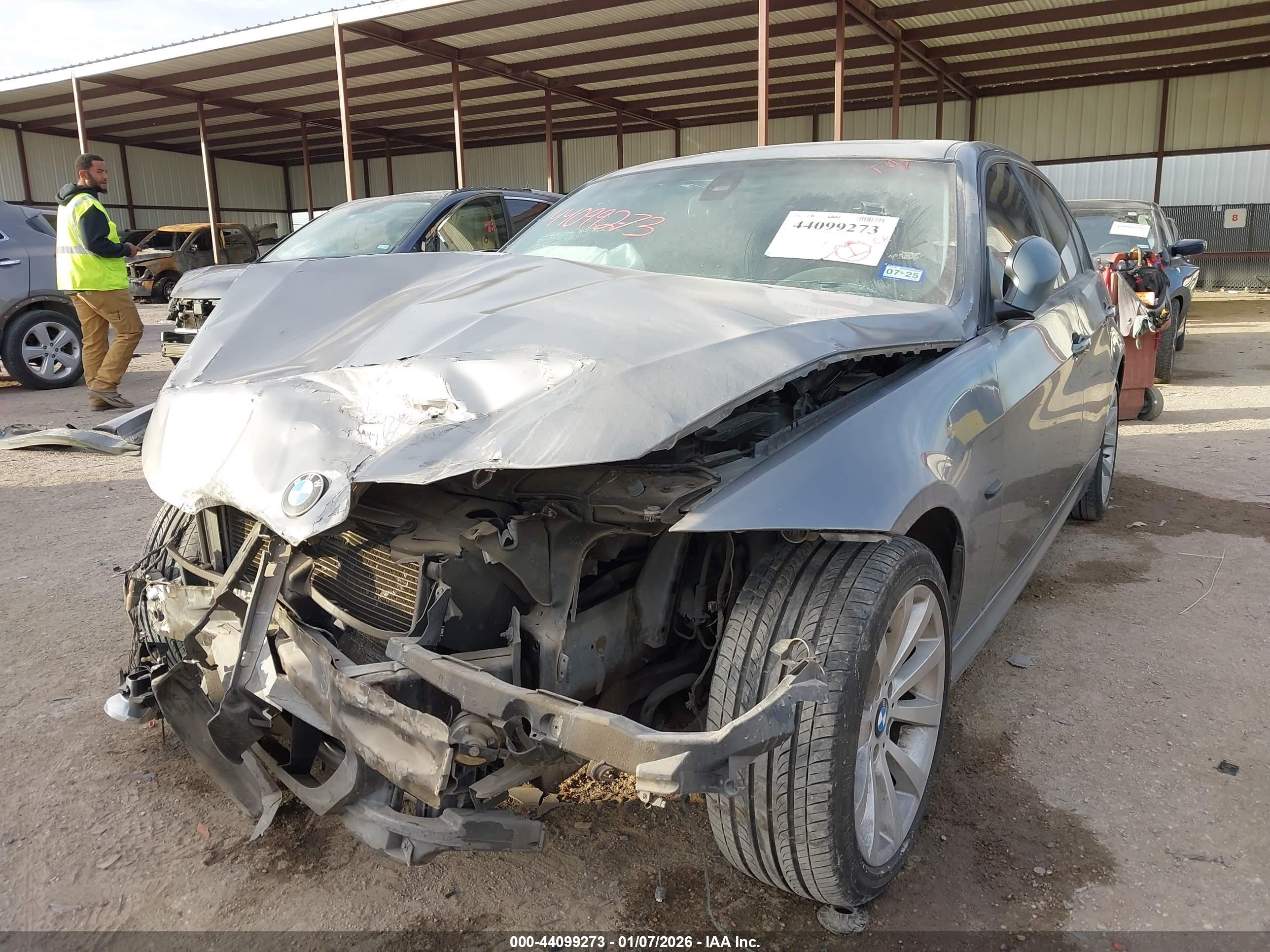 BMW 328I image 6