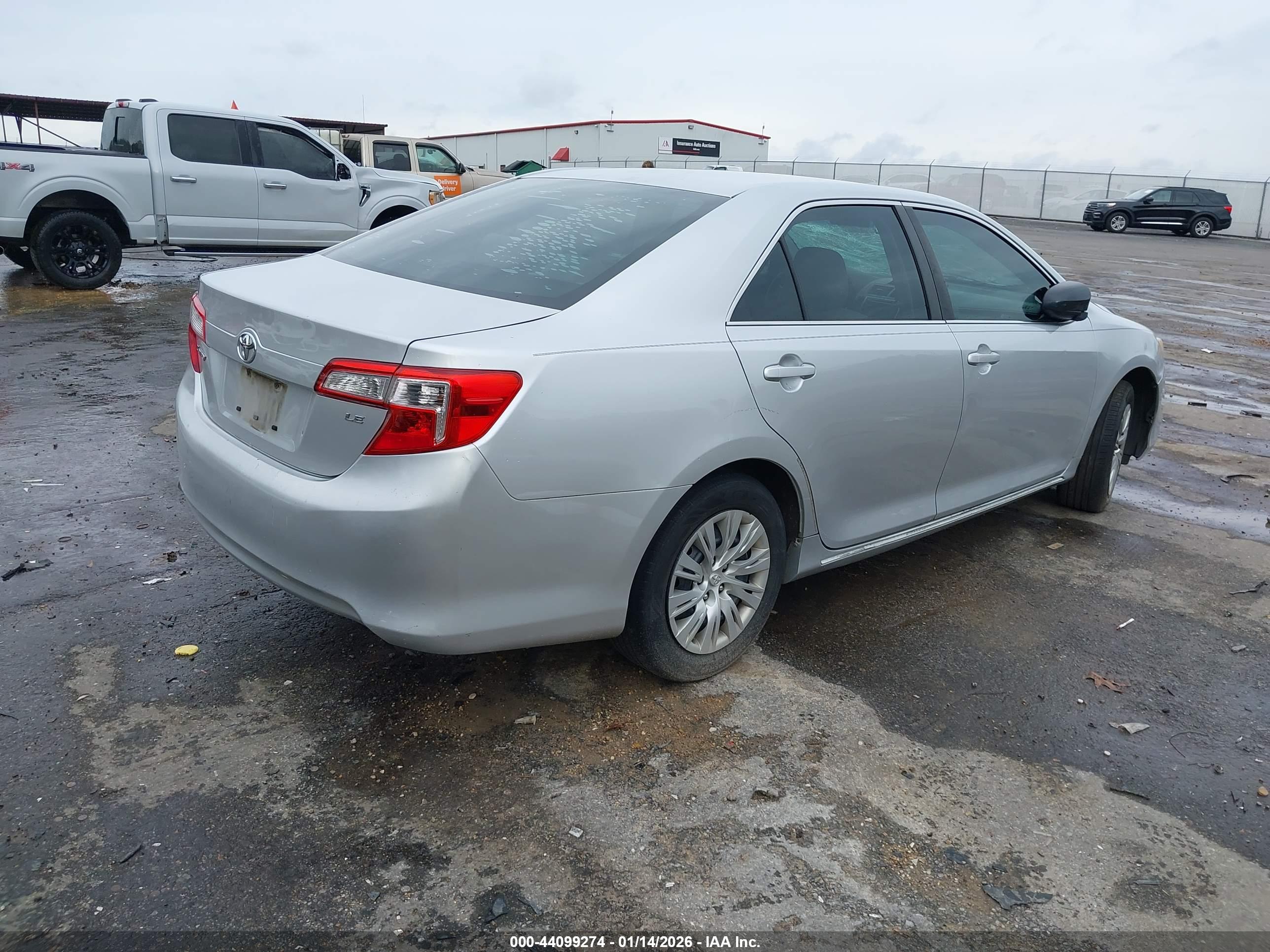 TOYOTA CAMRY image 4