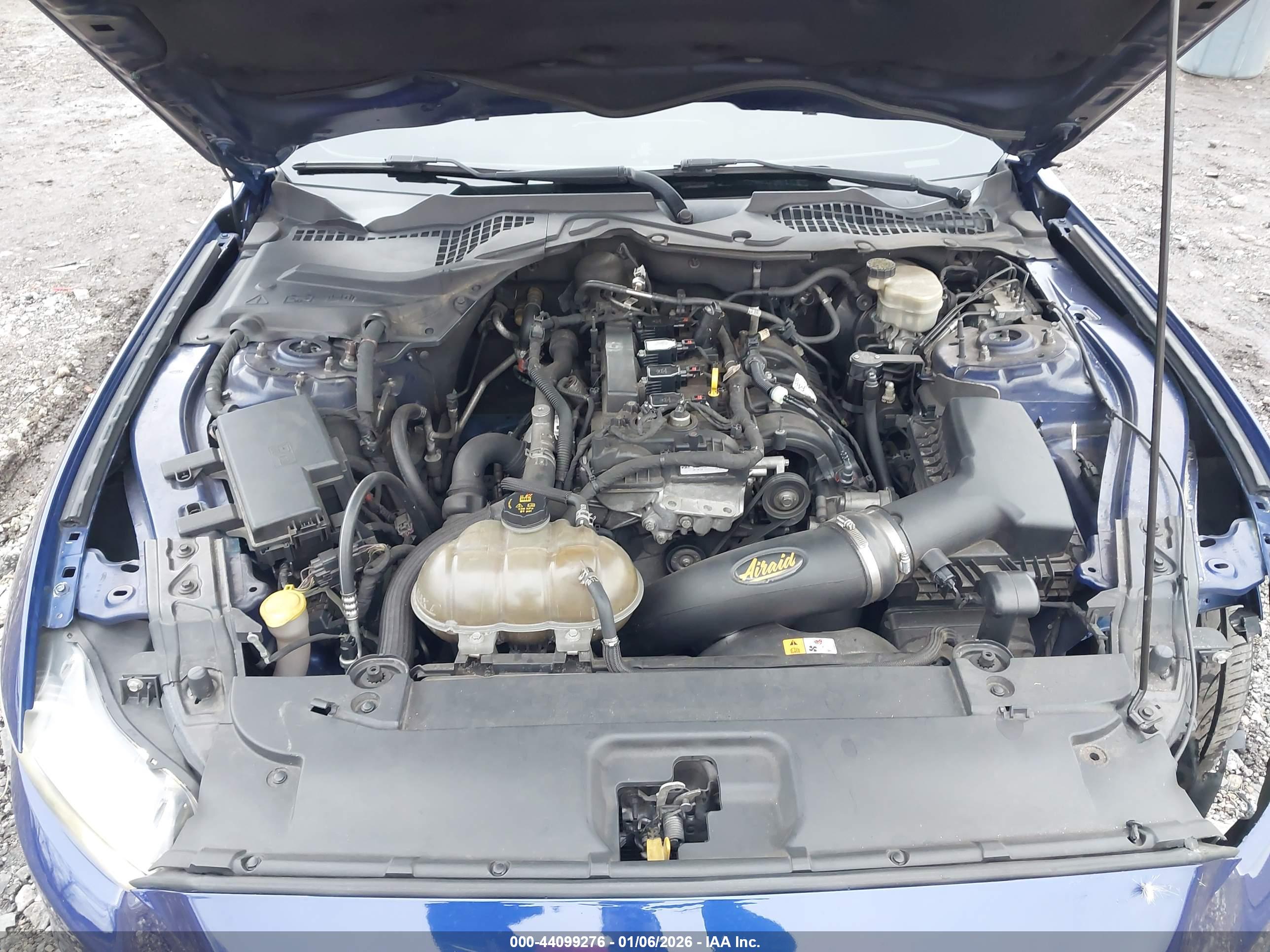 FORD MUSTANG image 10