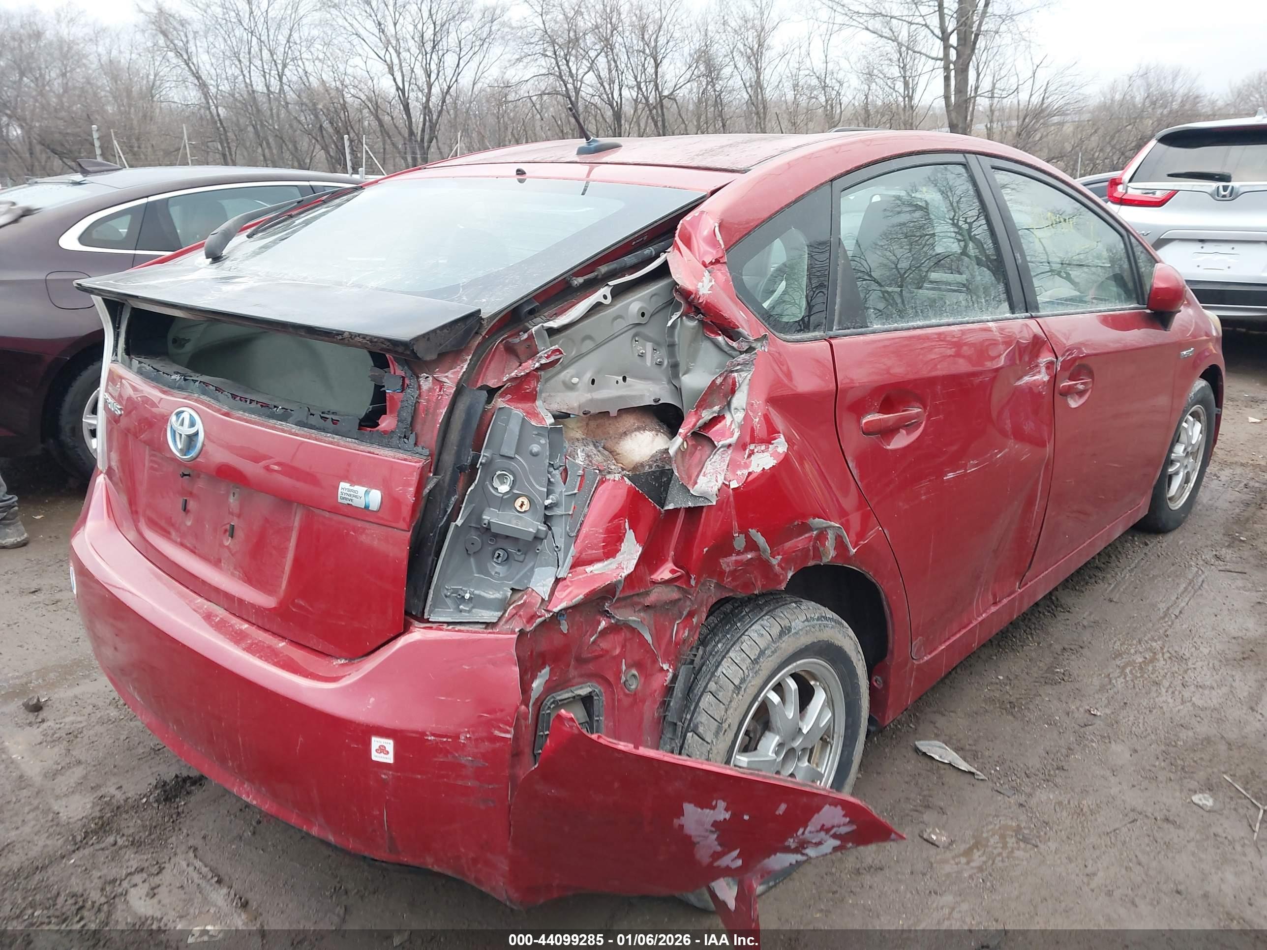 TOYOTA PRIUS image 6