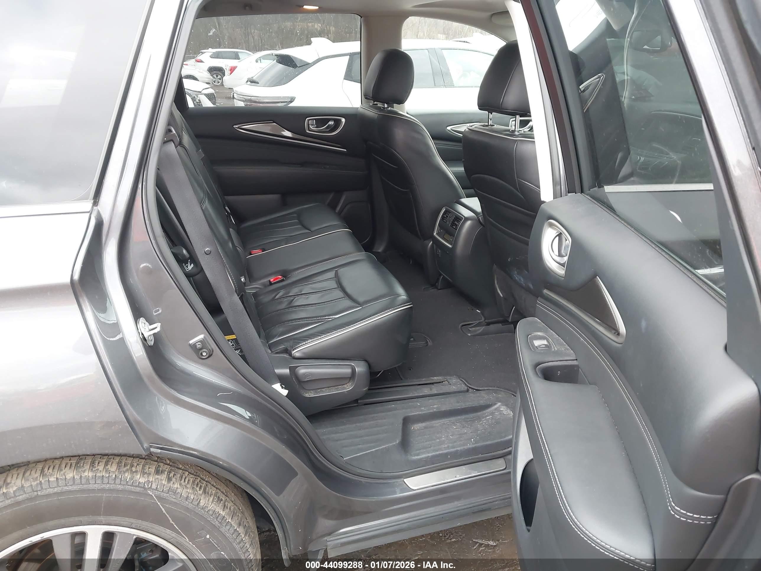 INFINITI QX60 image 8