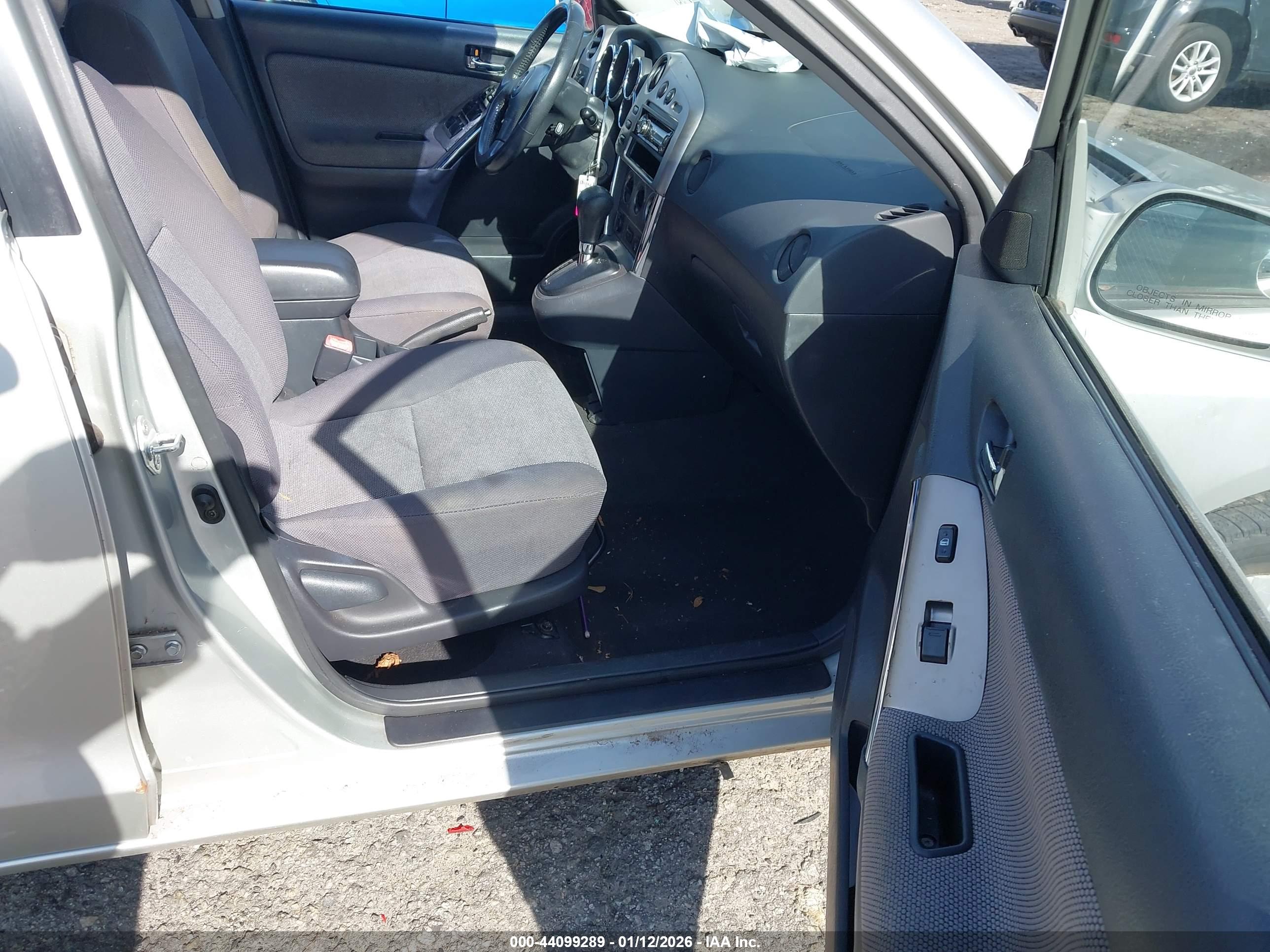 TOYOTA MATRIX image 5