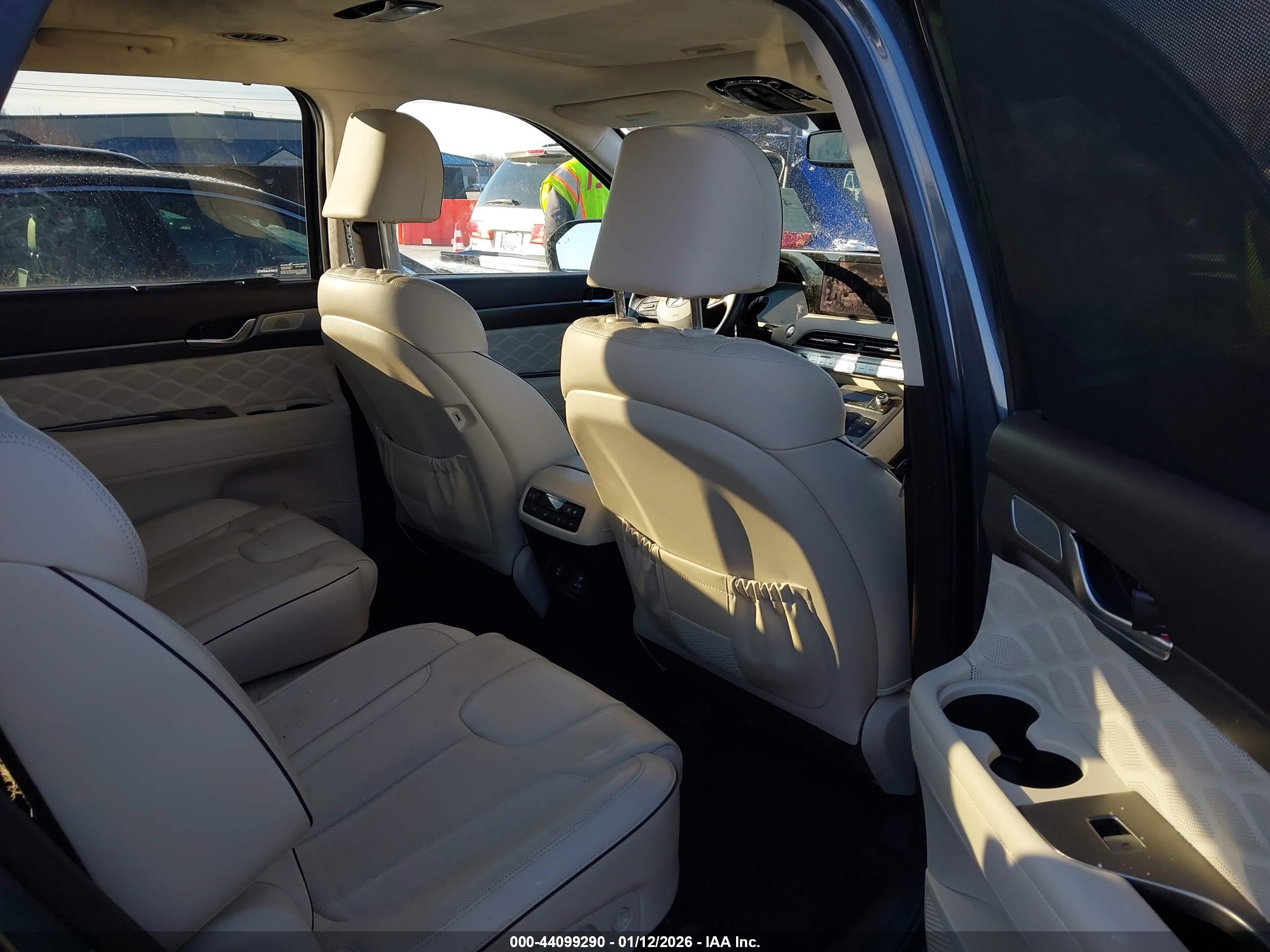 HYUNDAI PALISADE image 8