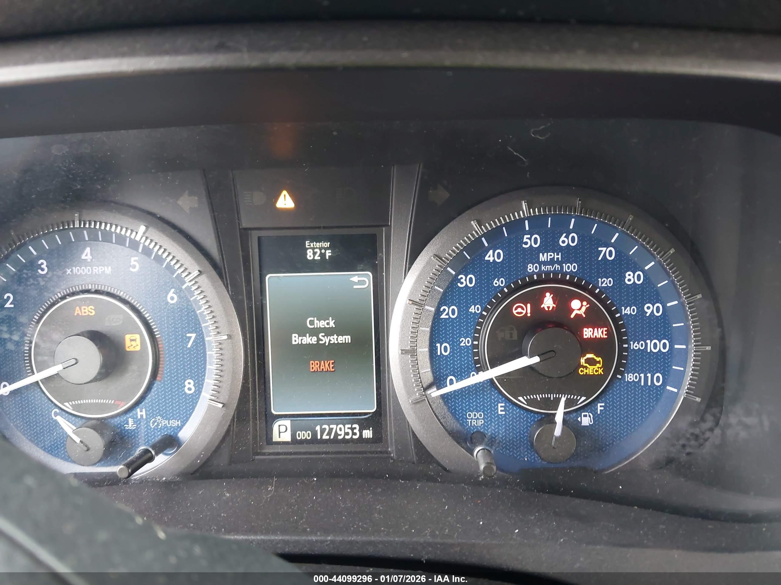 TOYOTA SIENNA image 7