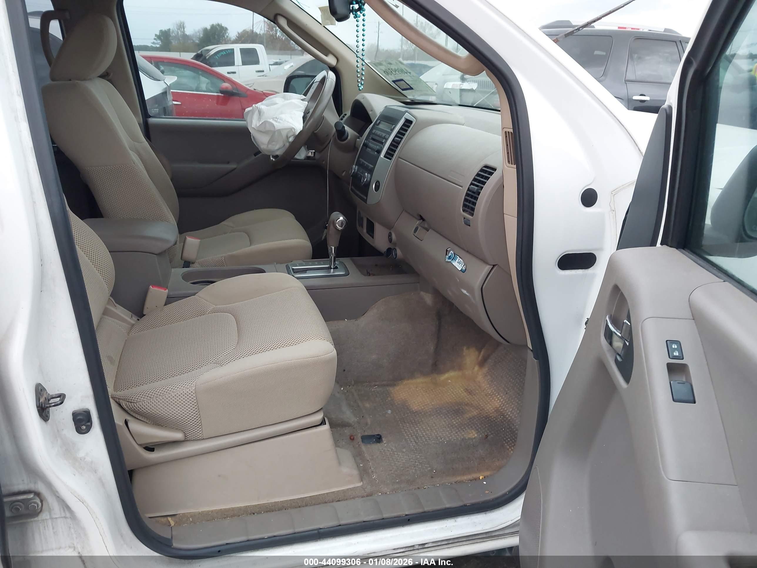 NISSAN FRONTIER image 5