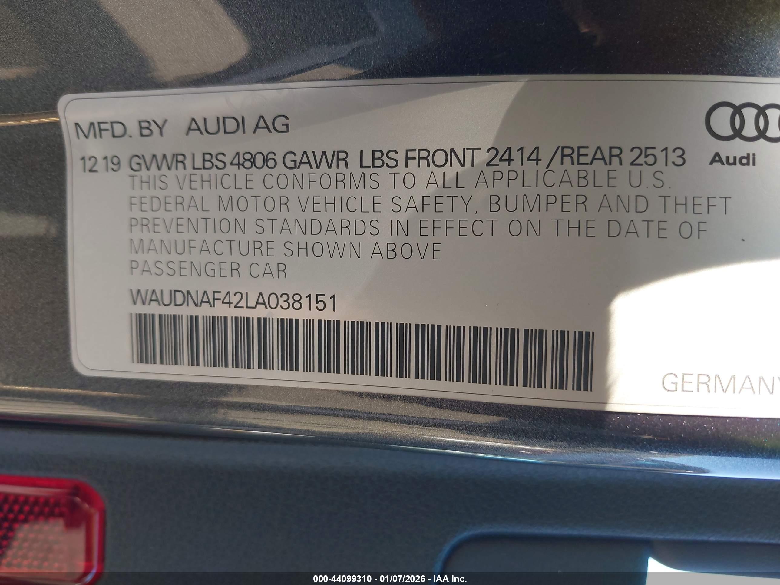 AUDI A4 image 9