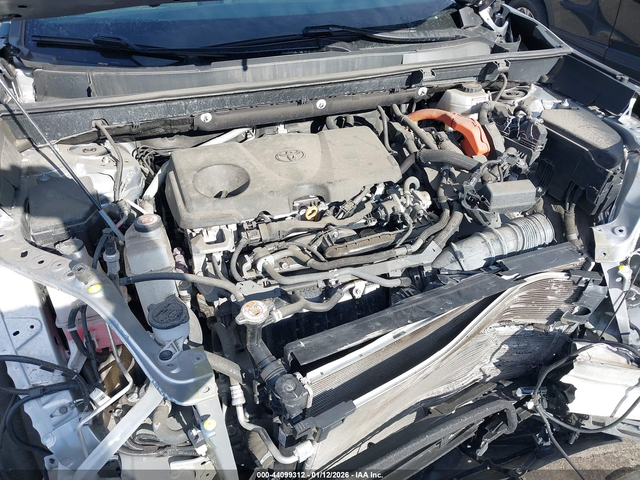 TOYOTA RAV4 image 10