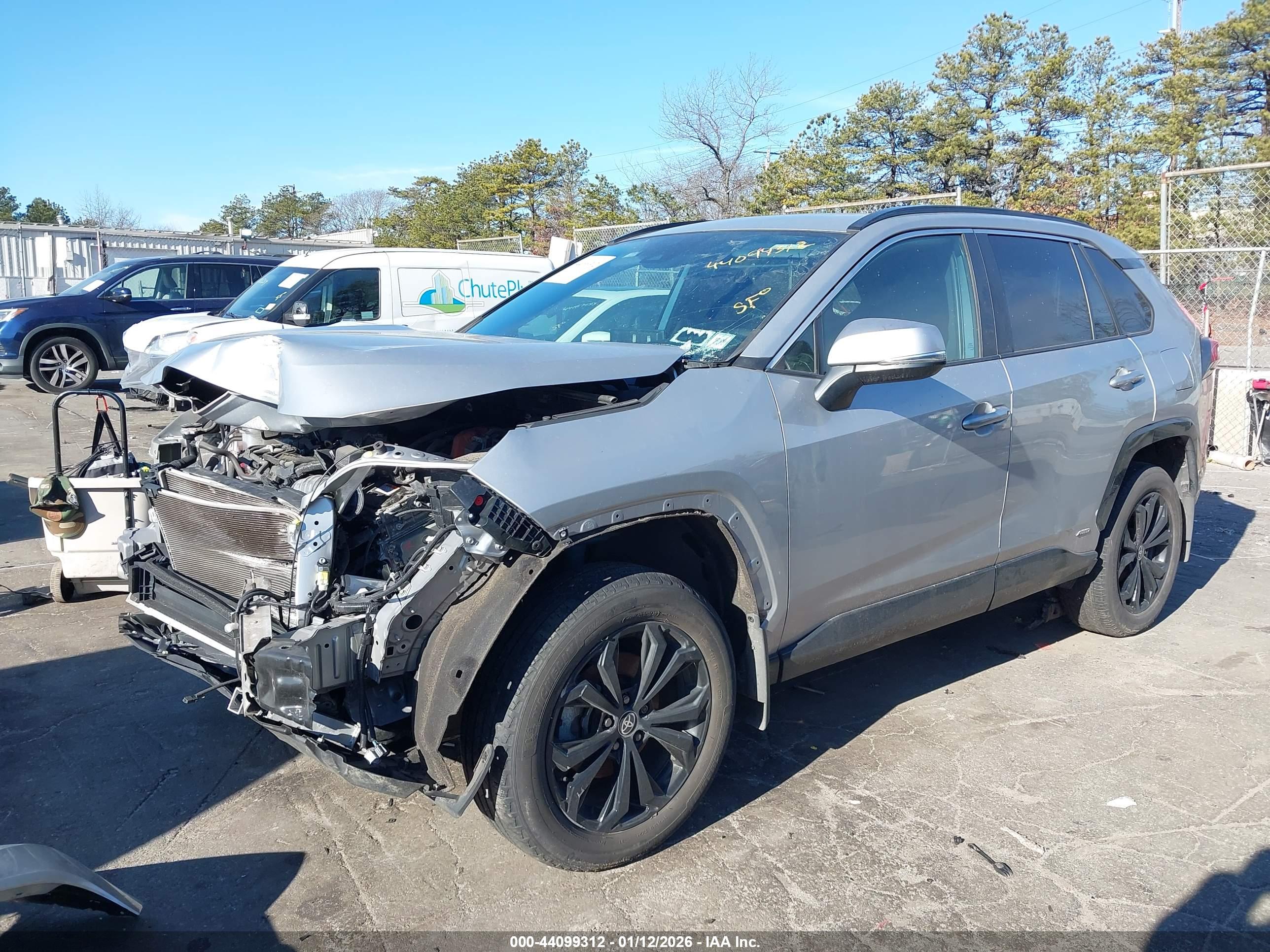 TOYOTA RAV4 image 2