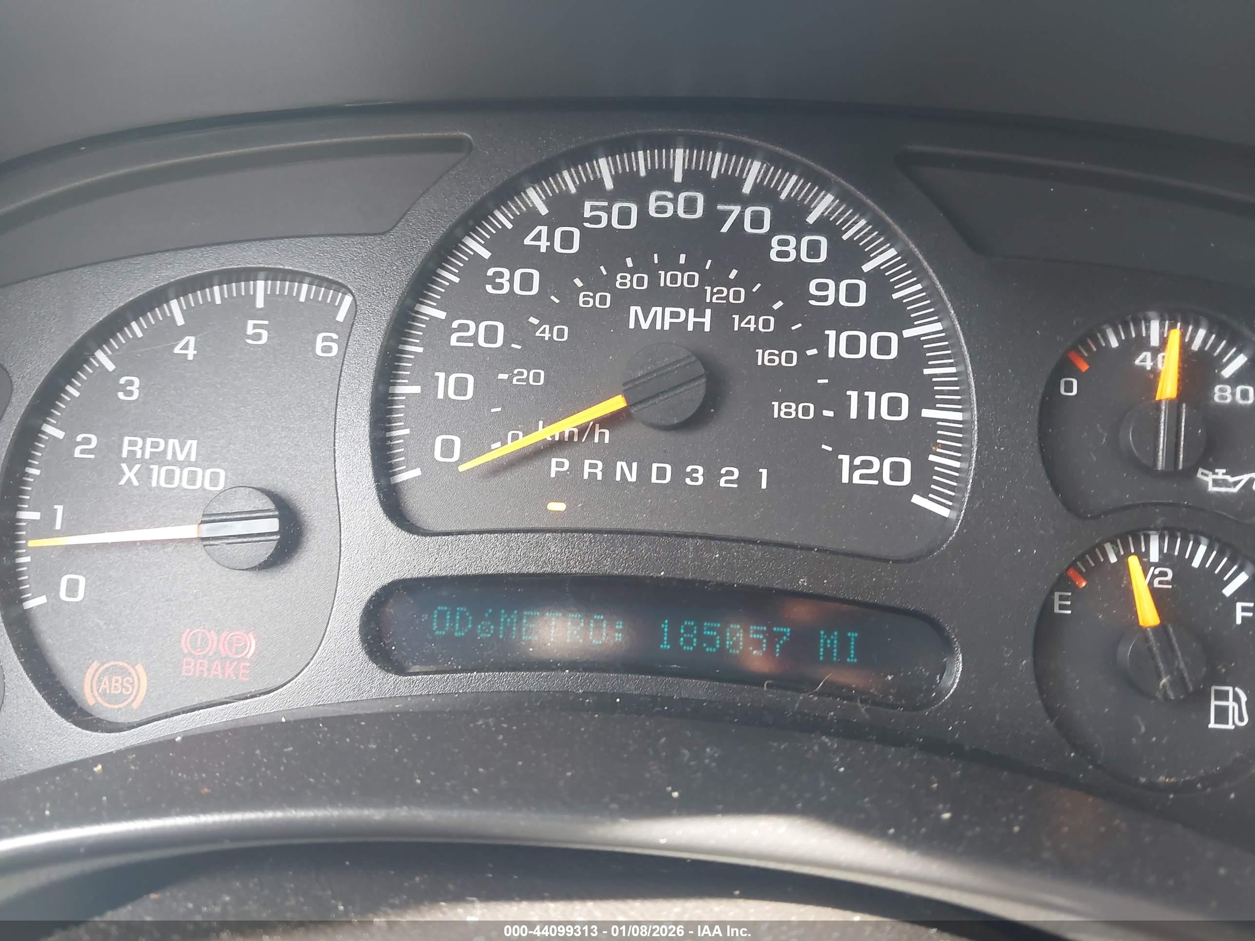 CHEVROLET SILVERADO image 7