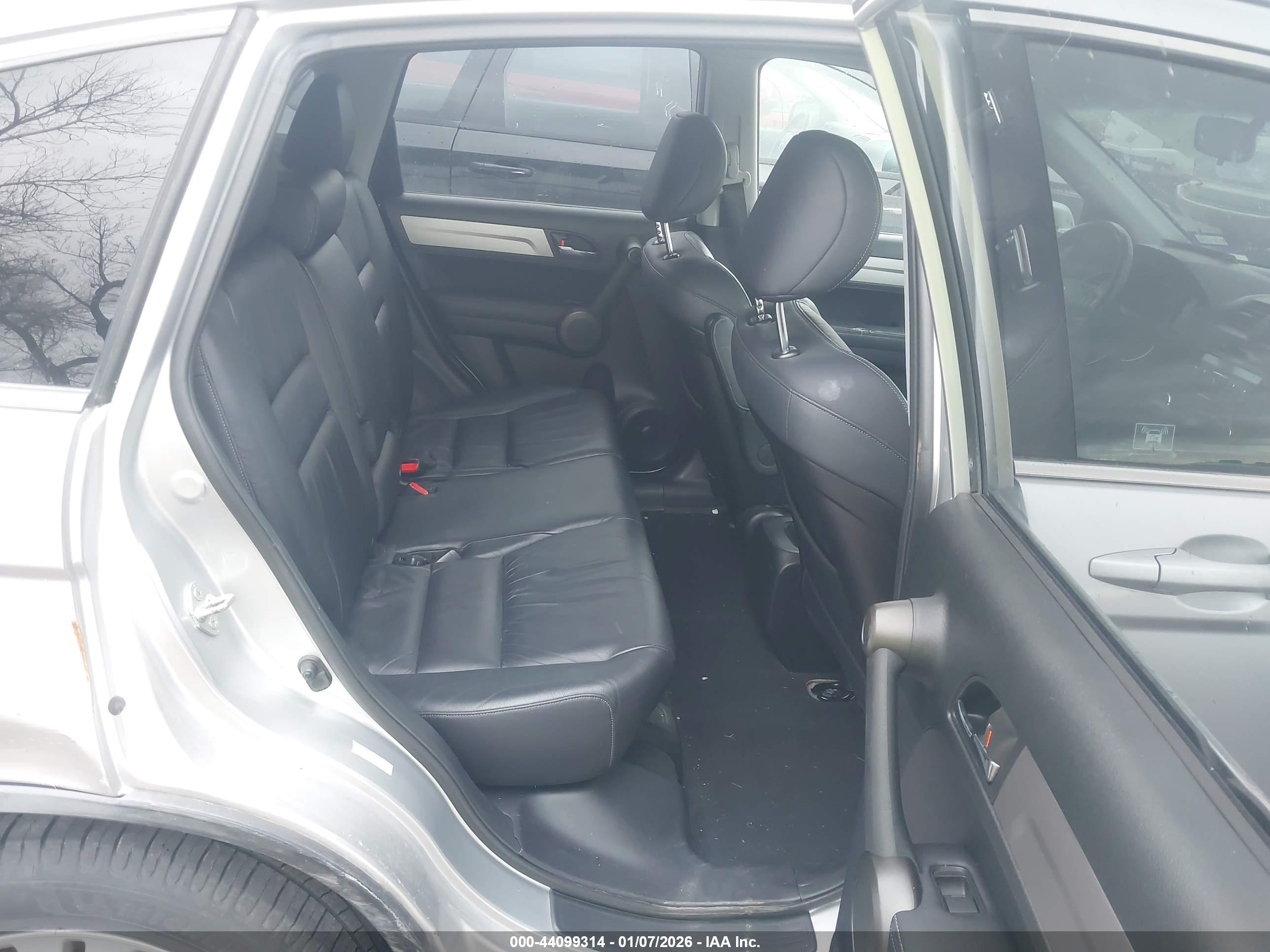 HONDA CR-V image 8