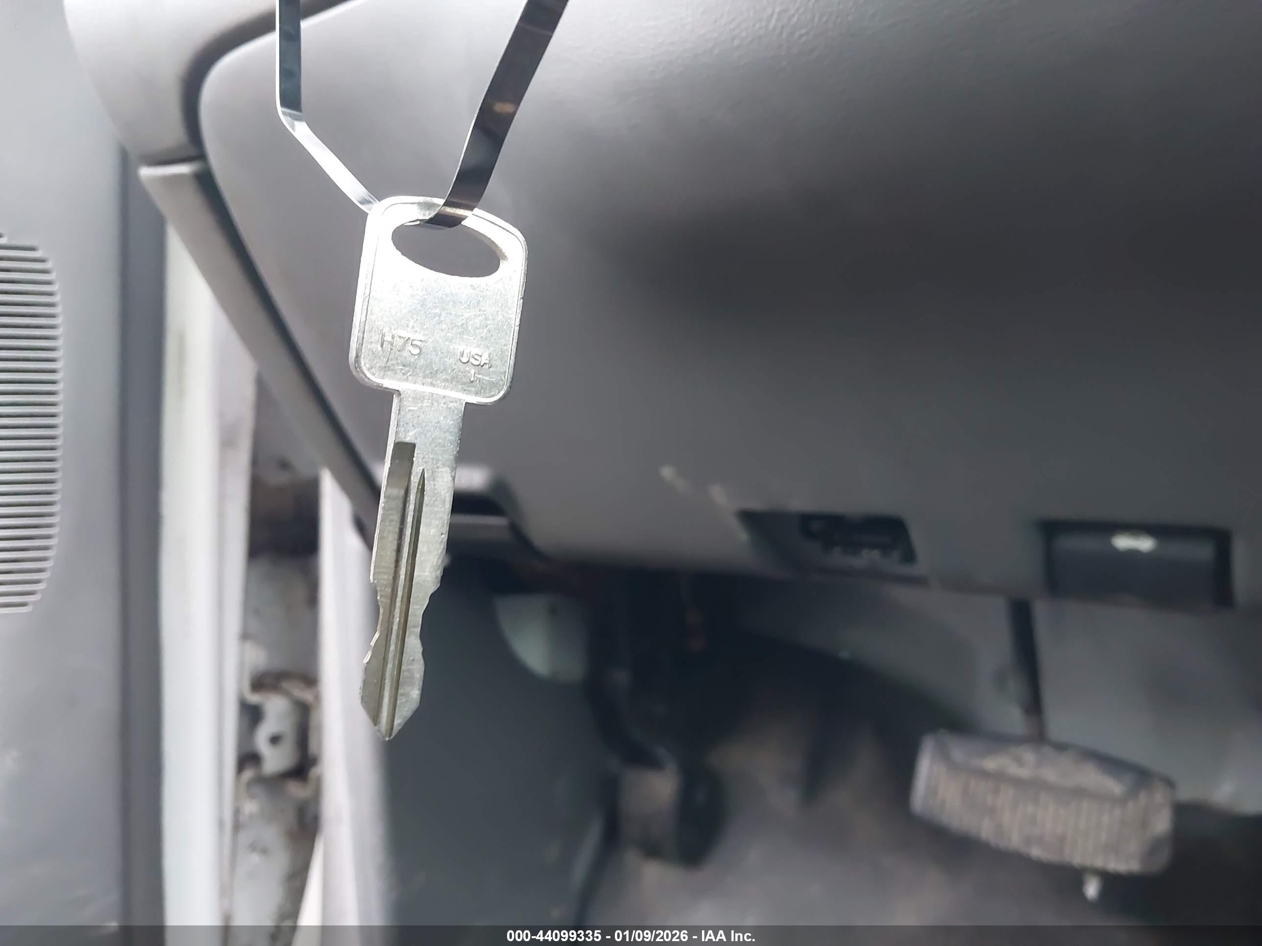 FORD RANGER image 11