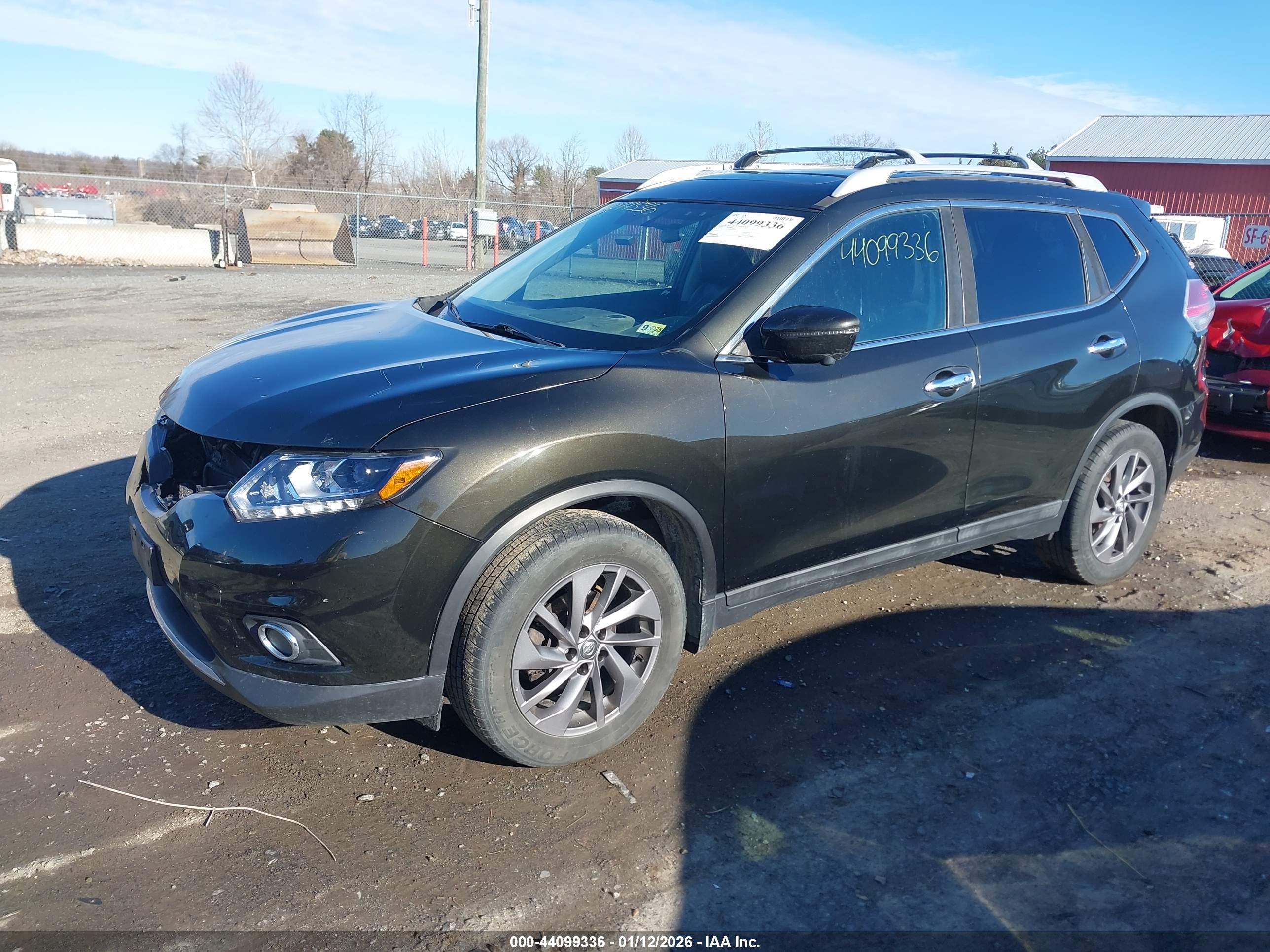 NISSAN ROGUE image 2