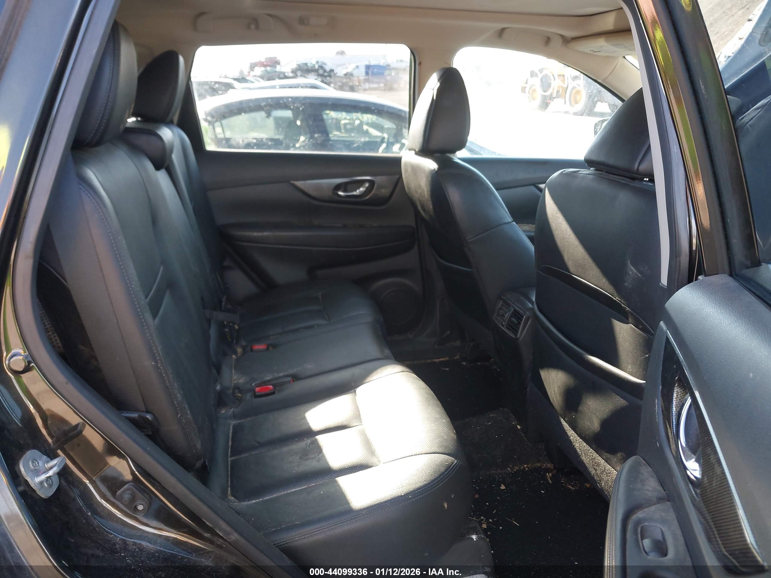 NISSAN ROGUE image 8