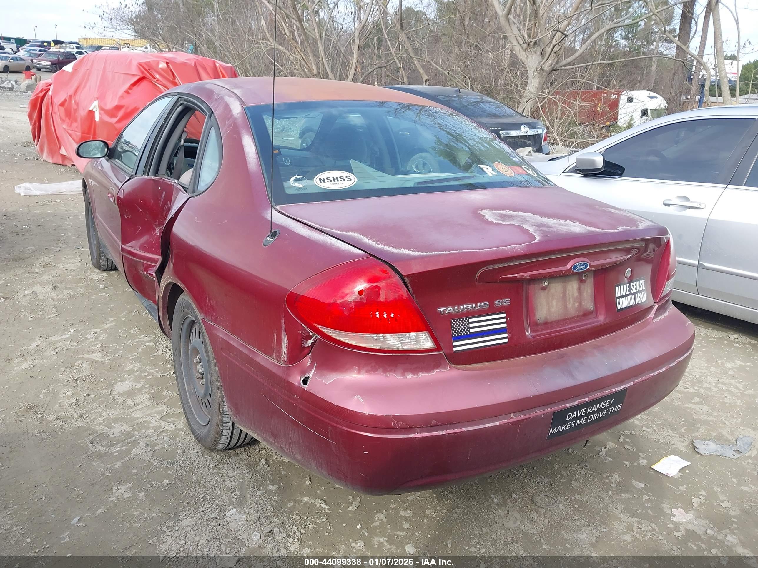 FORD TAURUS image 3