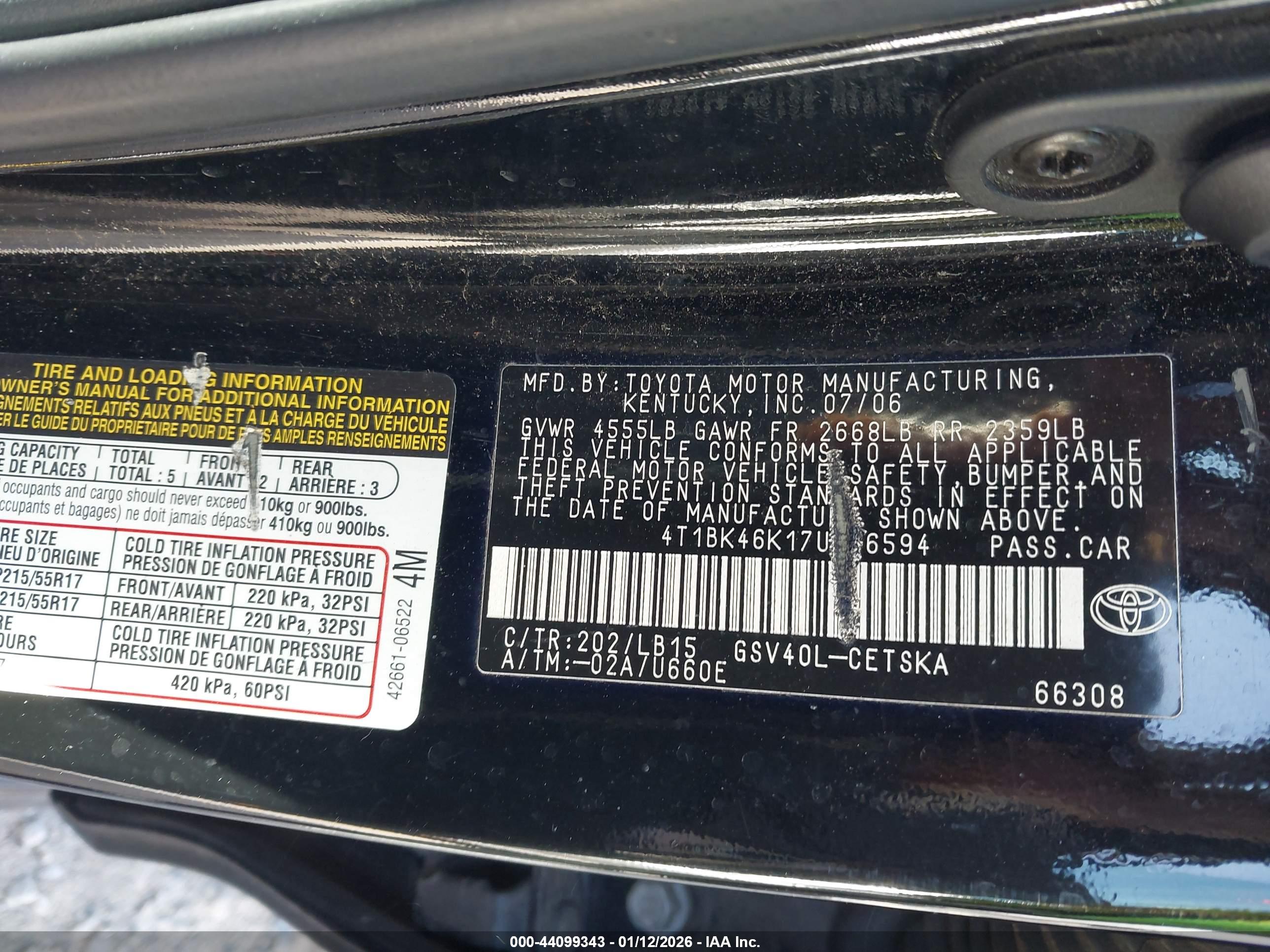 TOYOTA CAMRY image 9