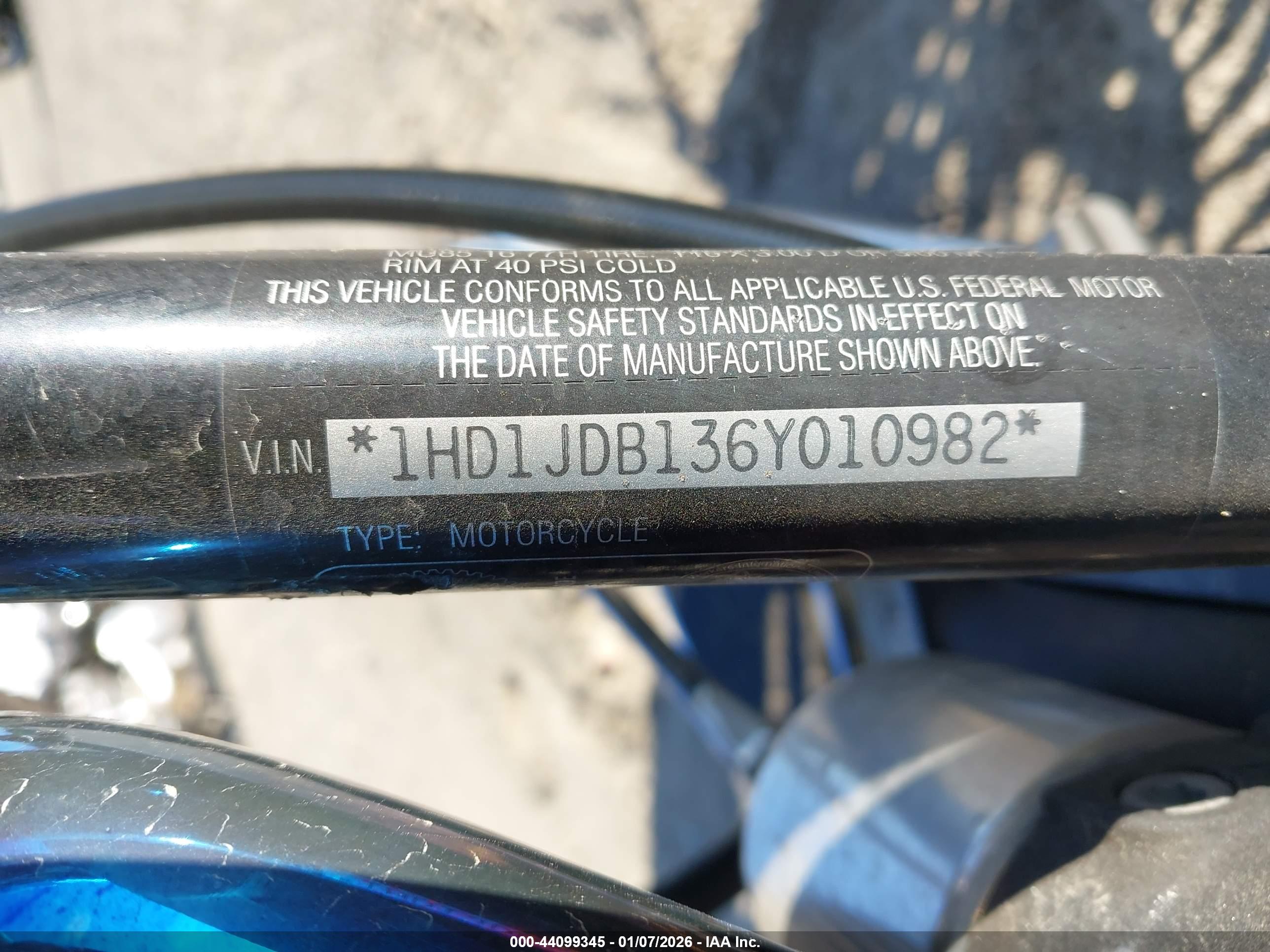 HARLEY-DAVIDSON FLSTNI image 10