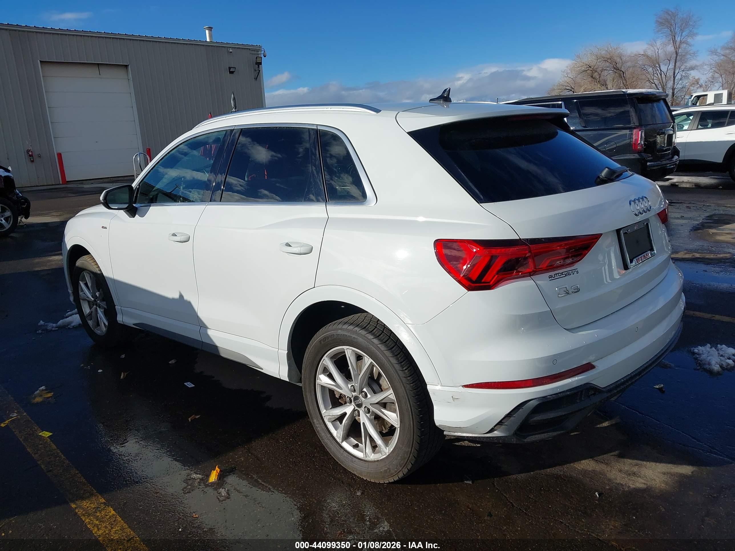AUDI Q3 image 3