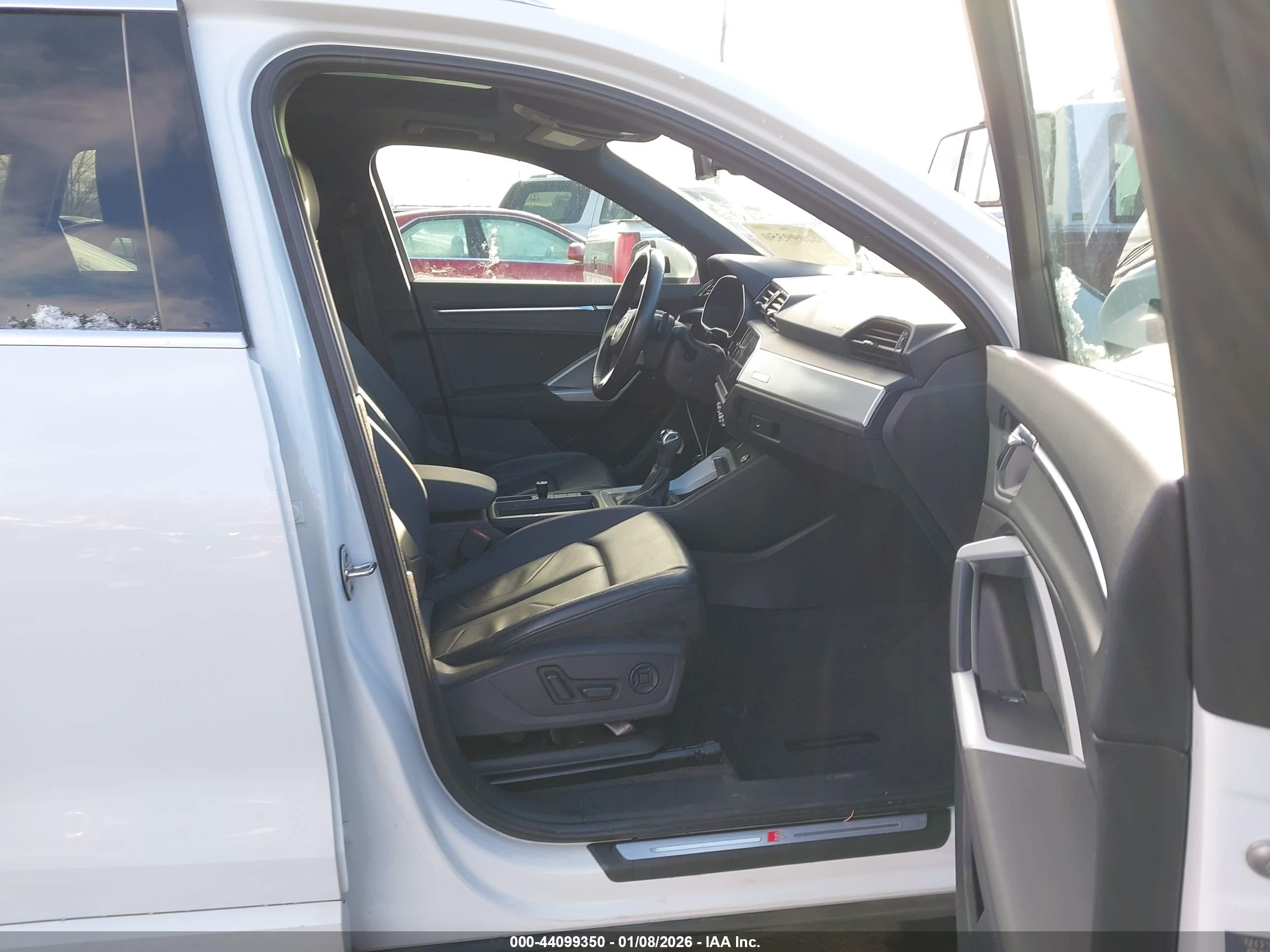 AUDI Q3 image 5