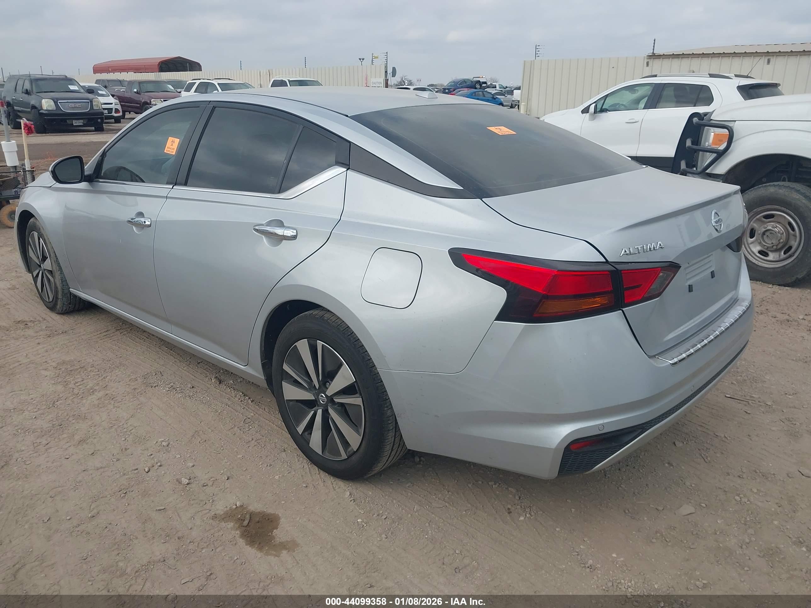 NISSAN ALTIMA image 3
