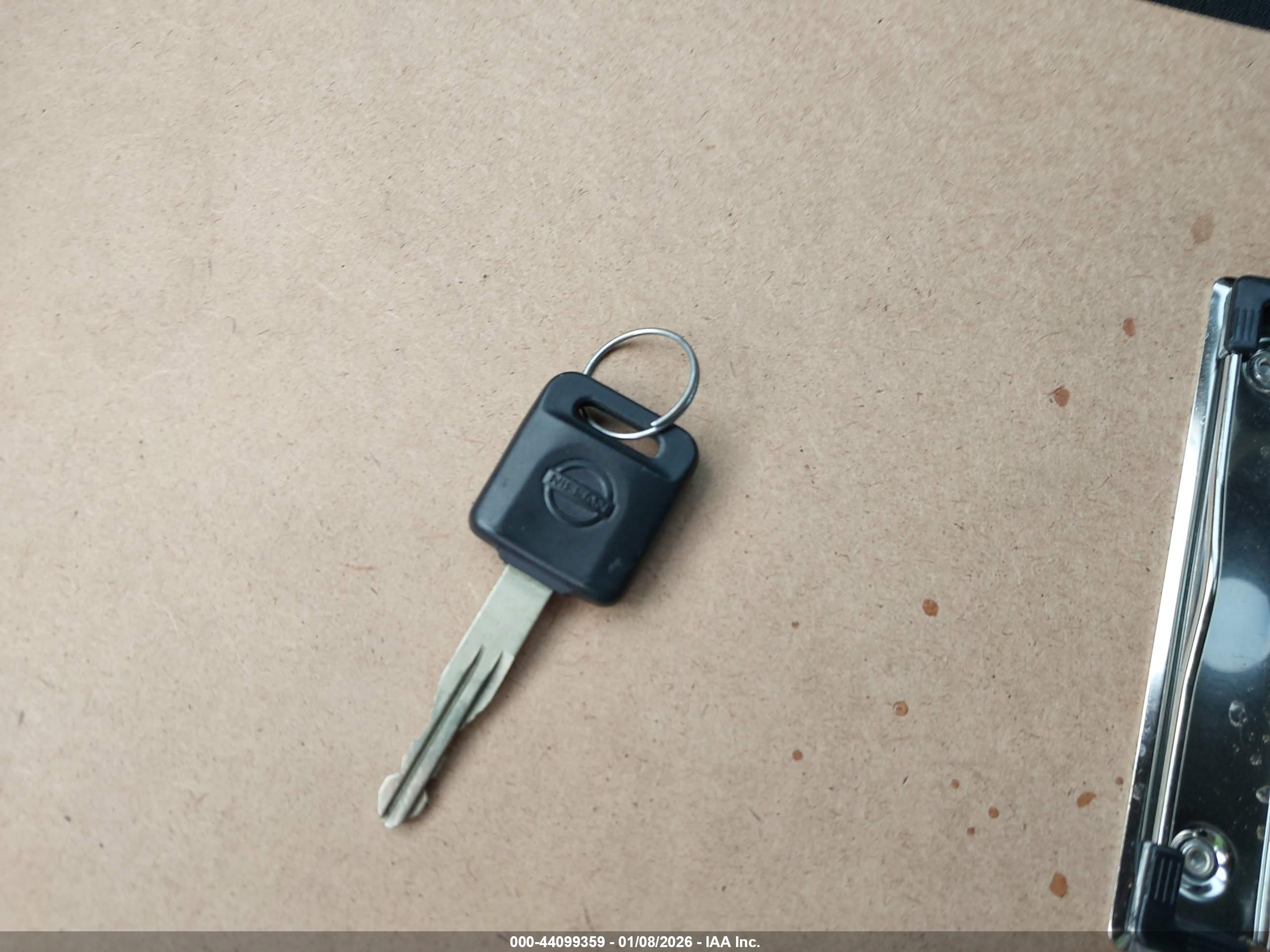NISSAN VERSA image 11