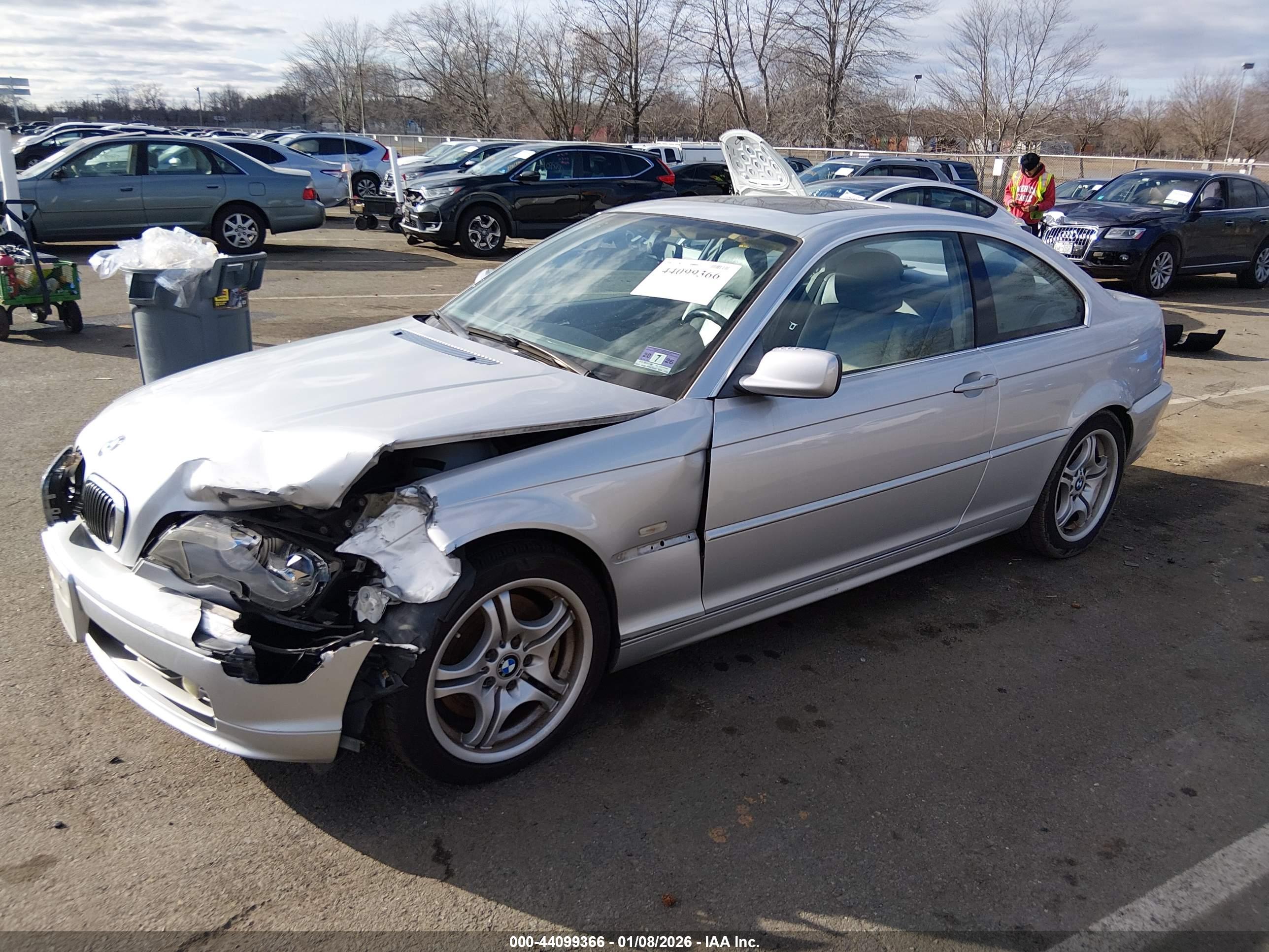 BMW 330CI image 2