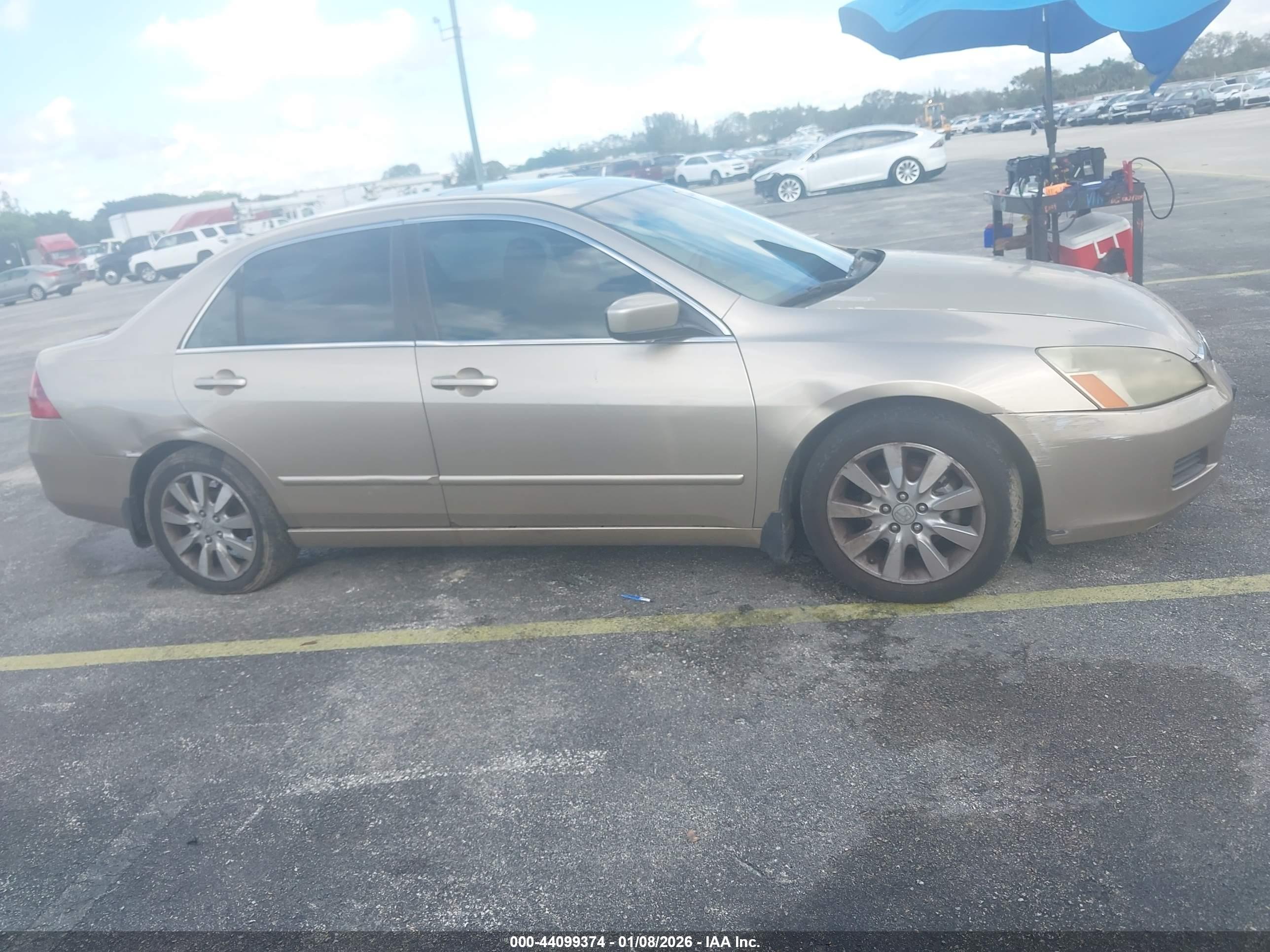 HONDA ACCORD image 6