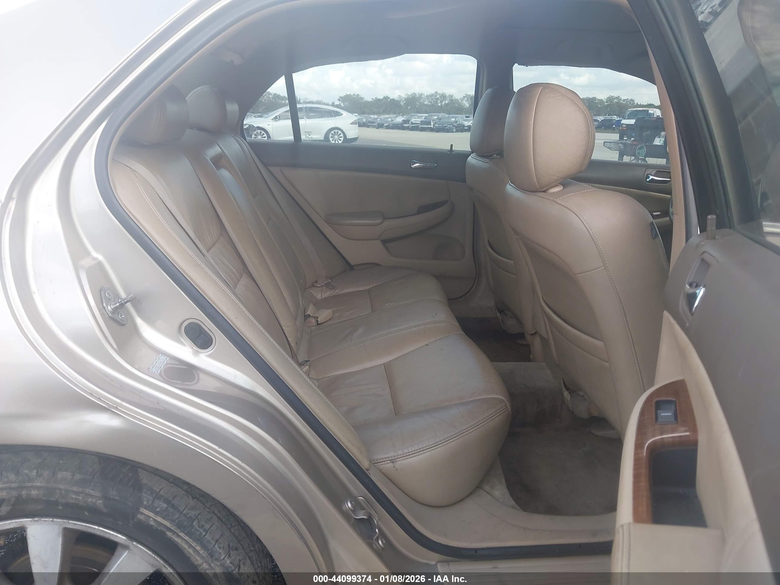HONDA ACCORD image 8
