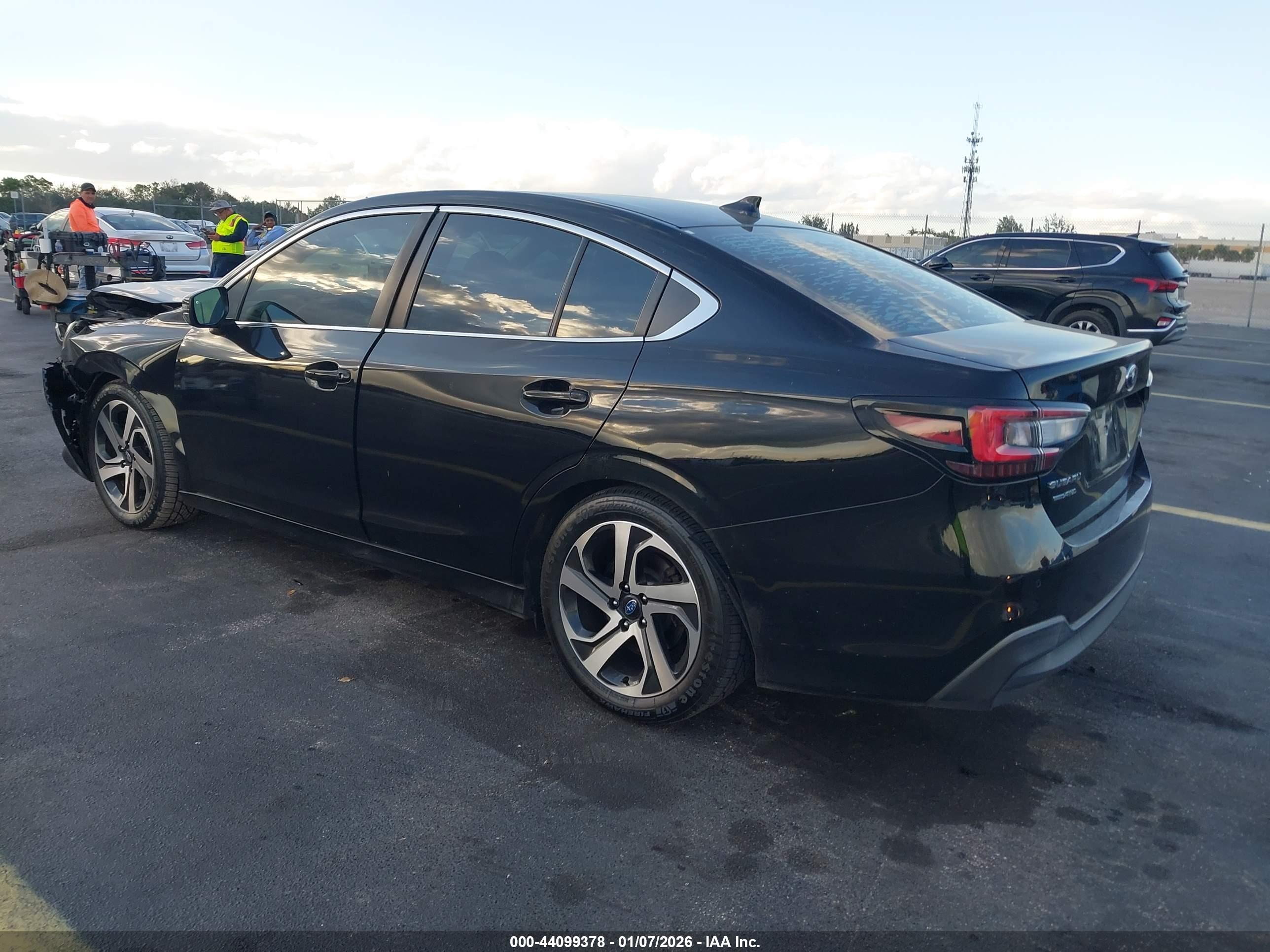 SUBARU LEGACY image 3