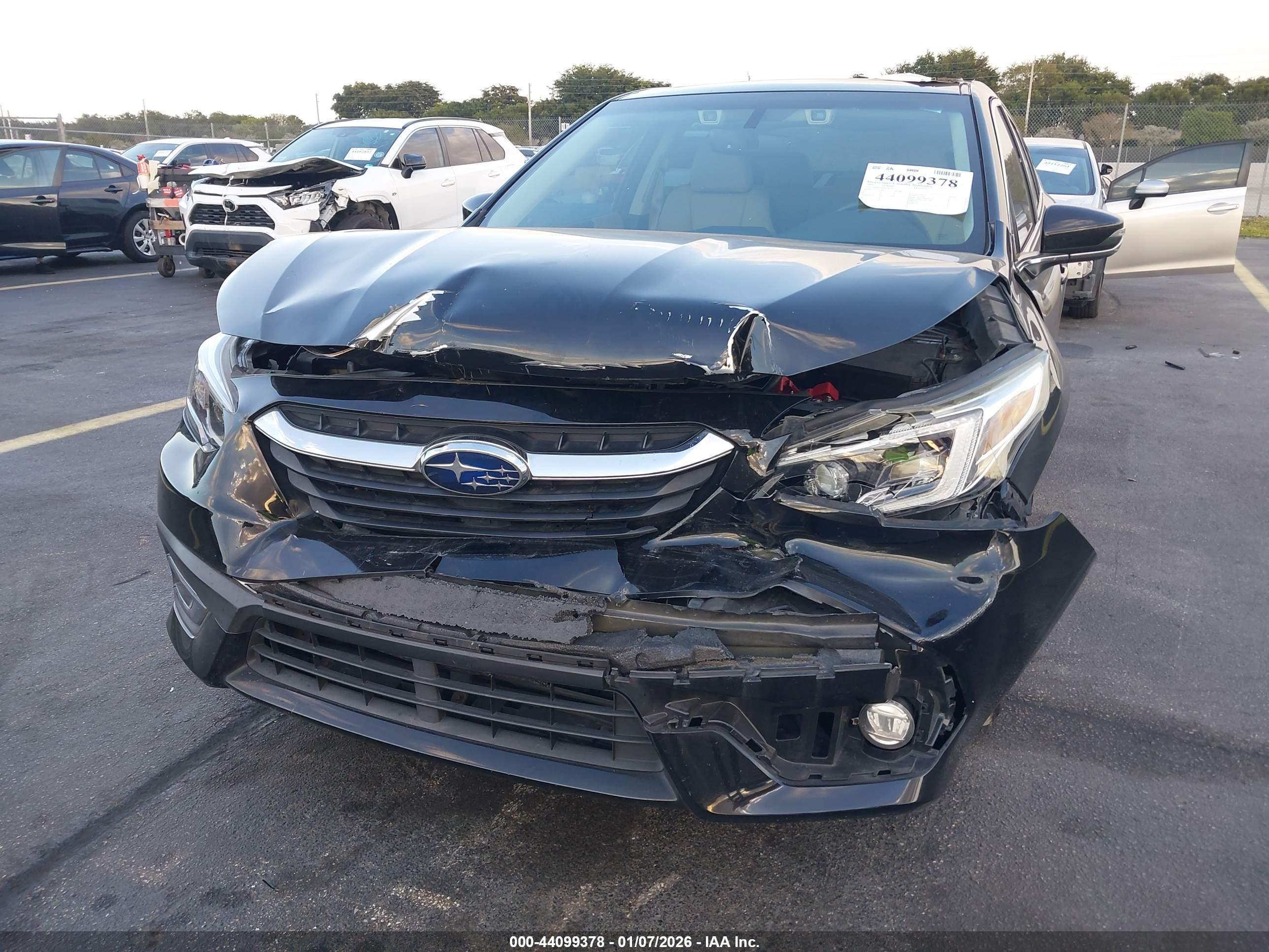 SUBARU LEGACY image 6
