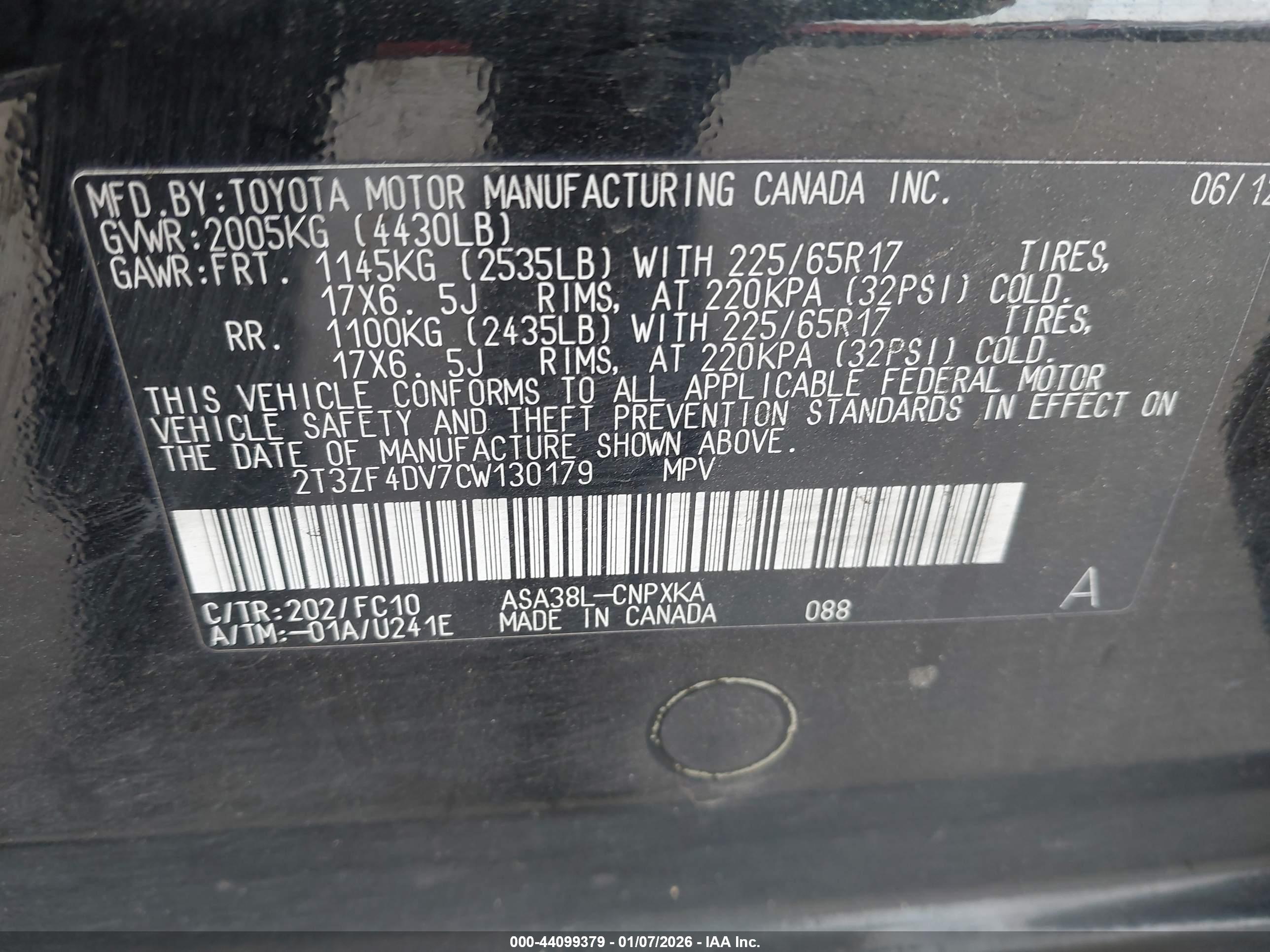 TOYOTA RAV4 image 9