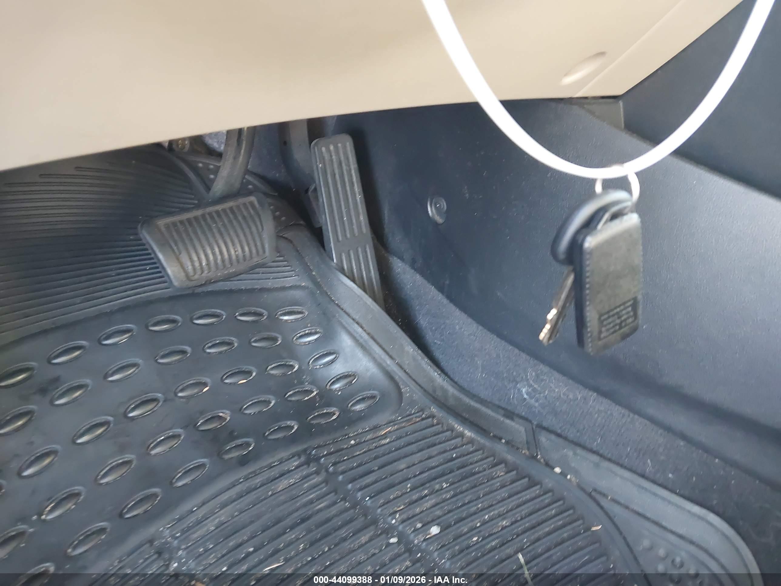 HYUNDAI ELANTRA image 11
