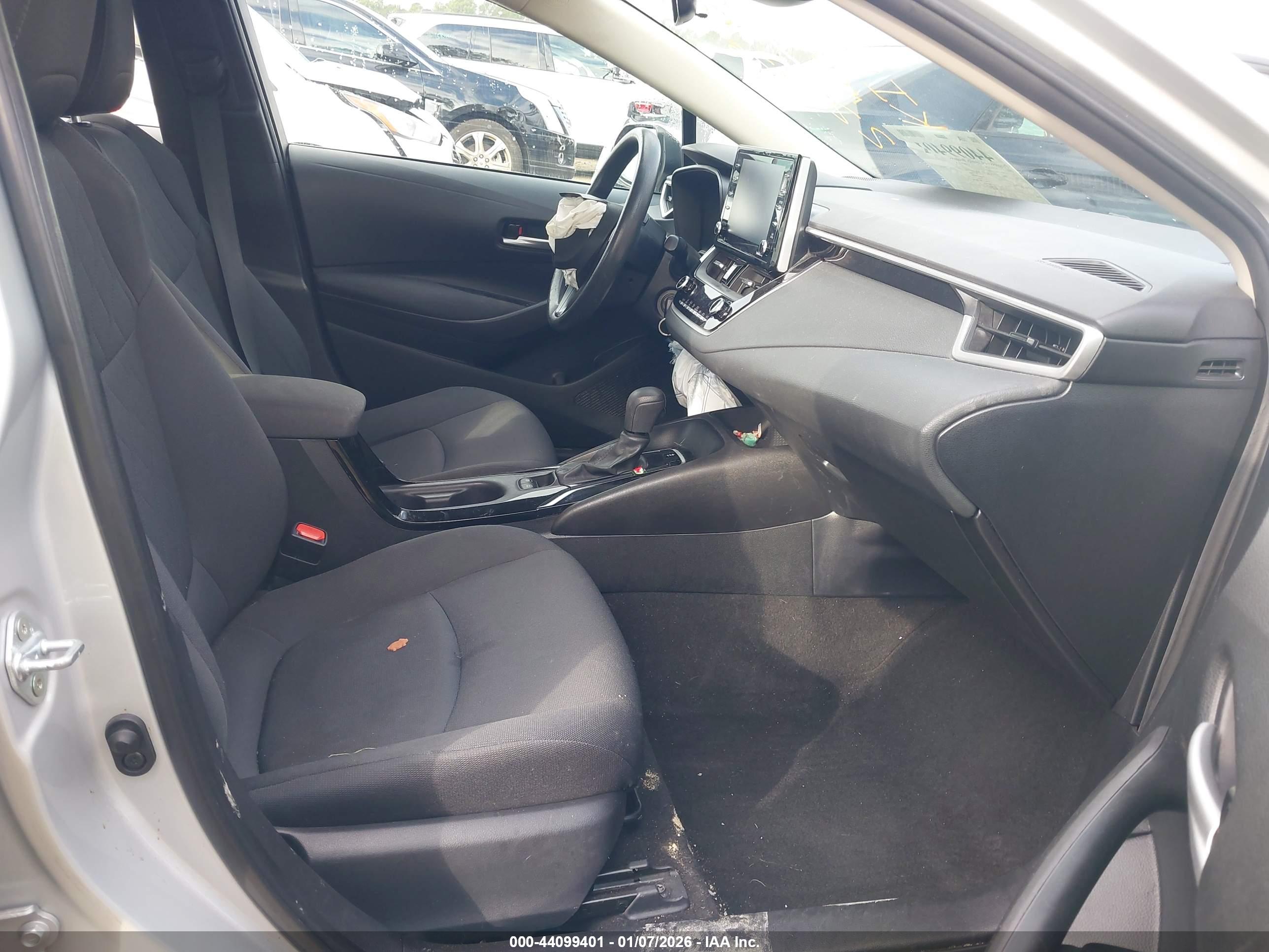 TOYOTA COROLLA image 5