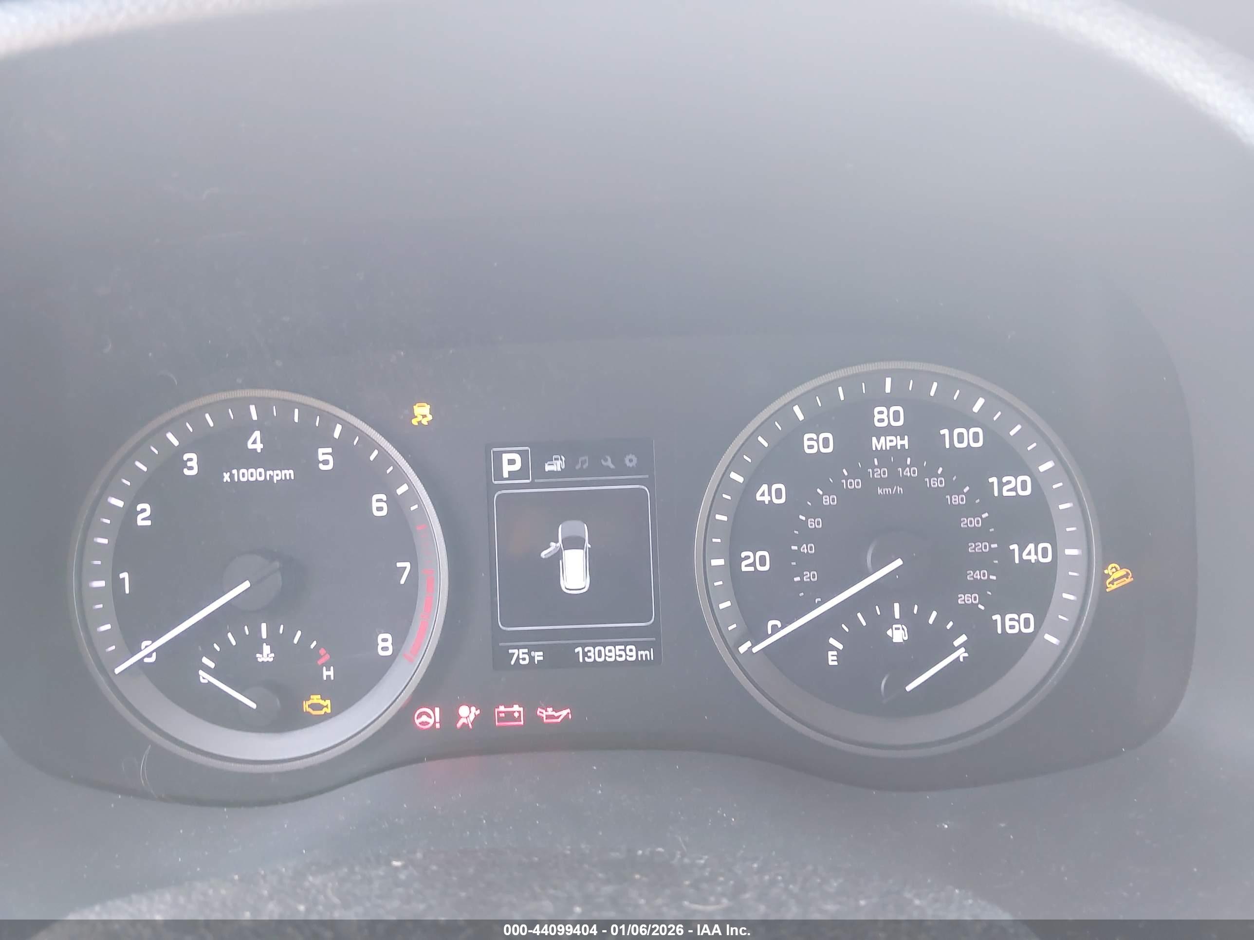 HYUNDAI TUCSON image 7