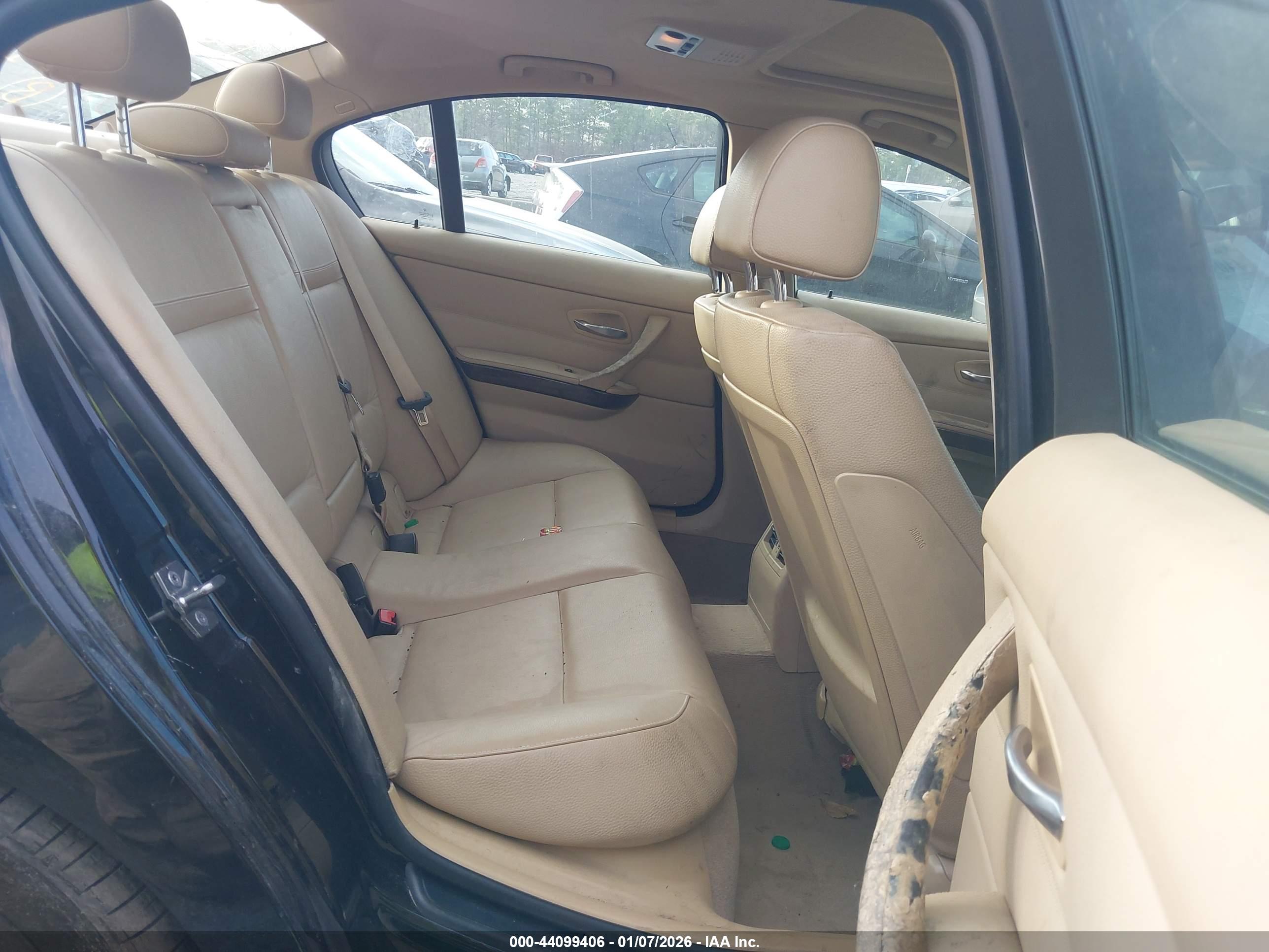 BMW 328I image 8
