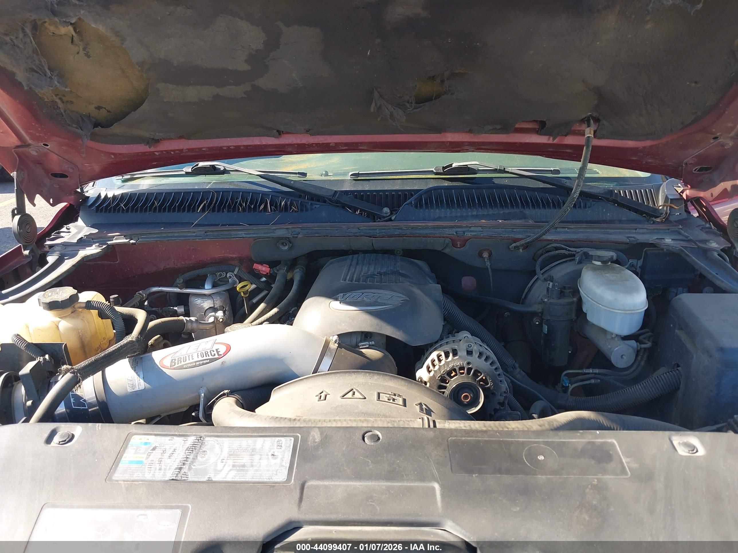 CHEVROLET SUBURBAN image 10