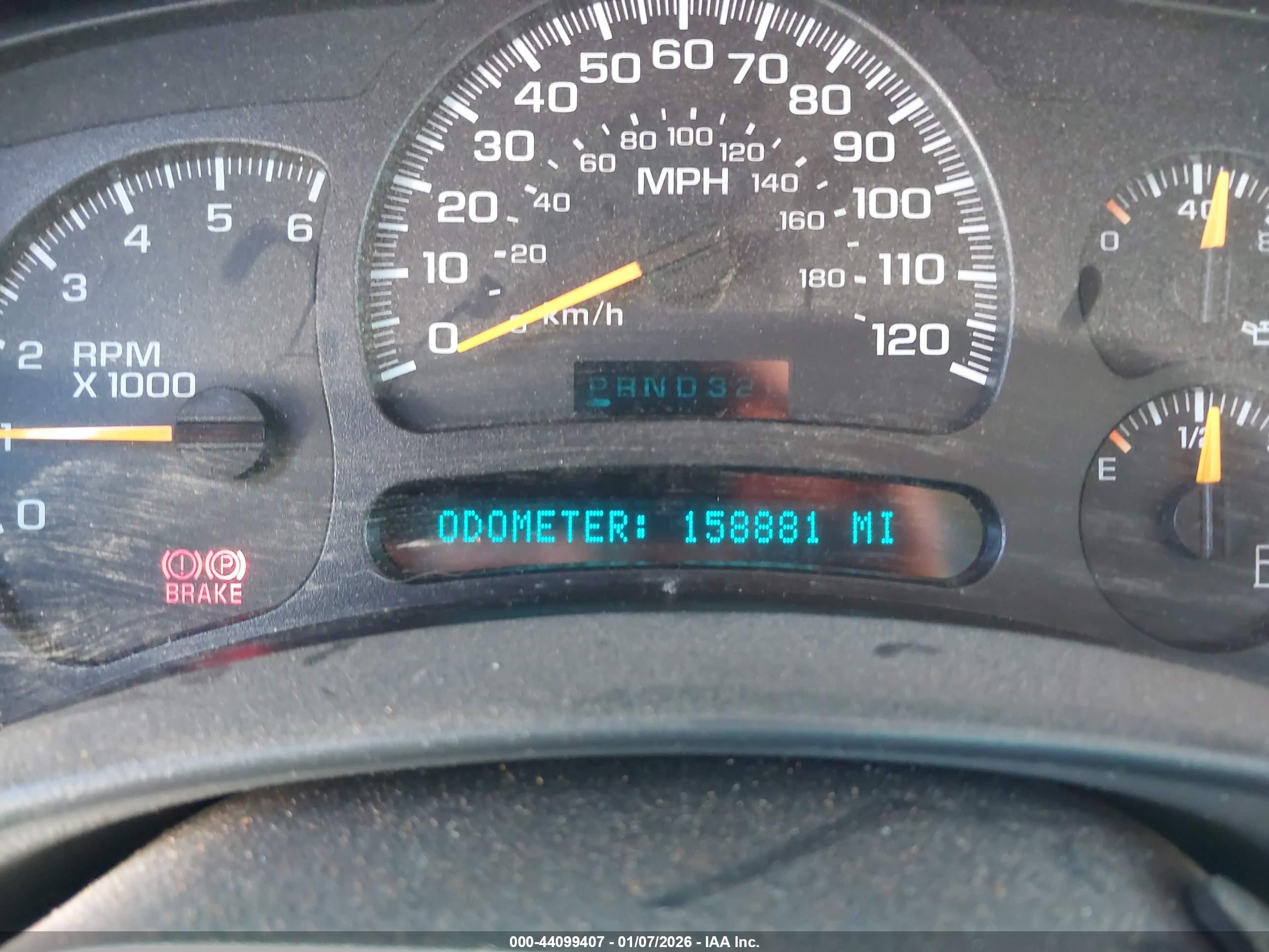 CHEVROLET SUBURBAN image 7