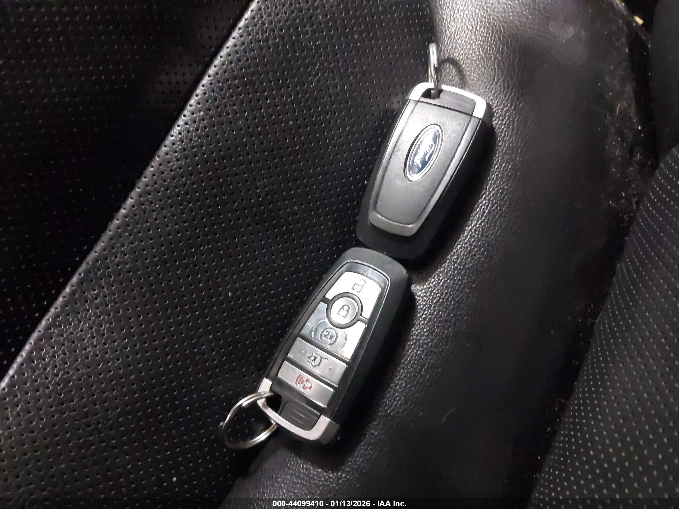 FORD ESCAPE image 11