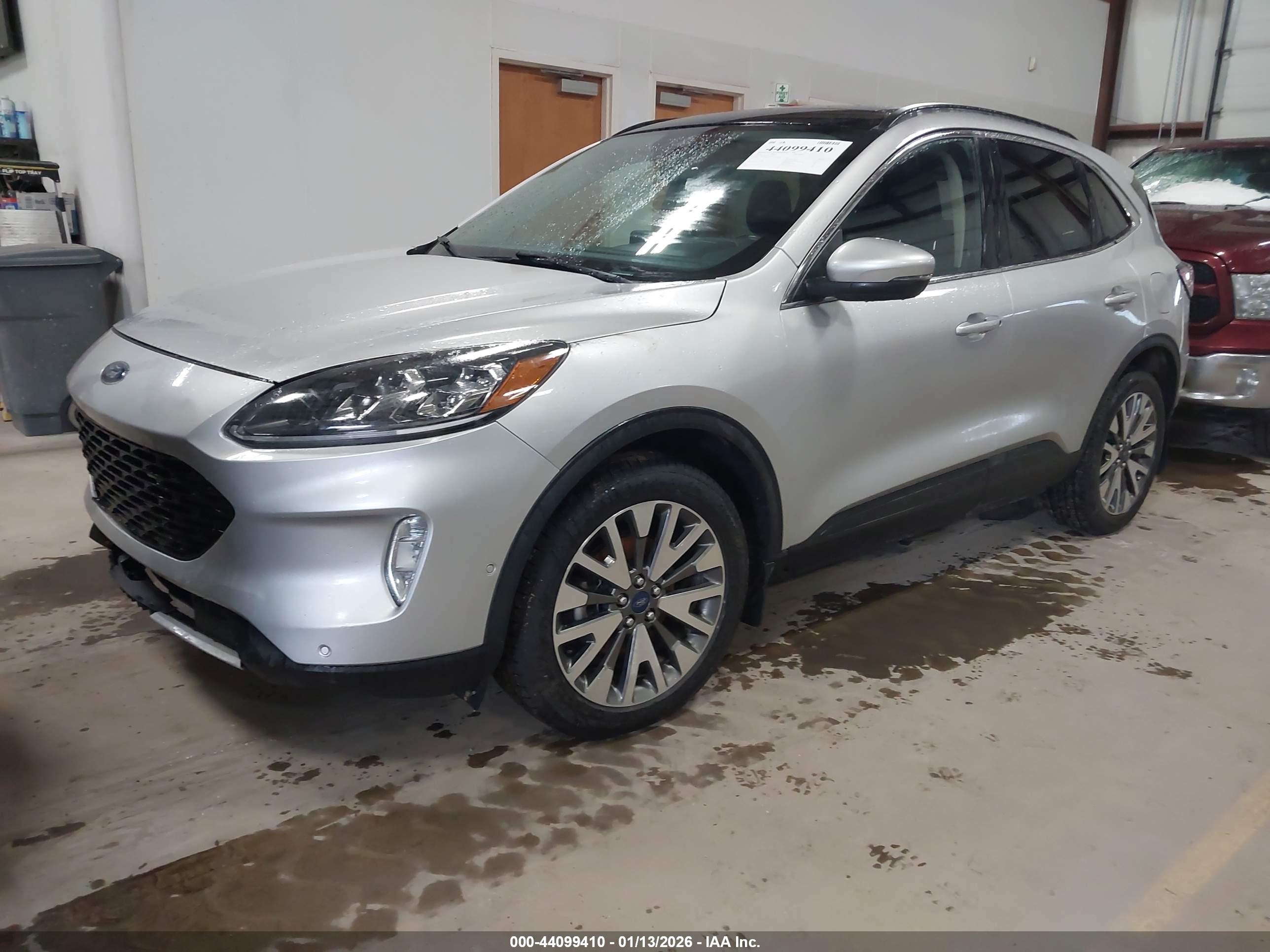 FORD ESCAPE image 2