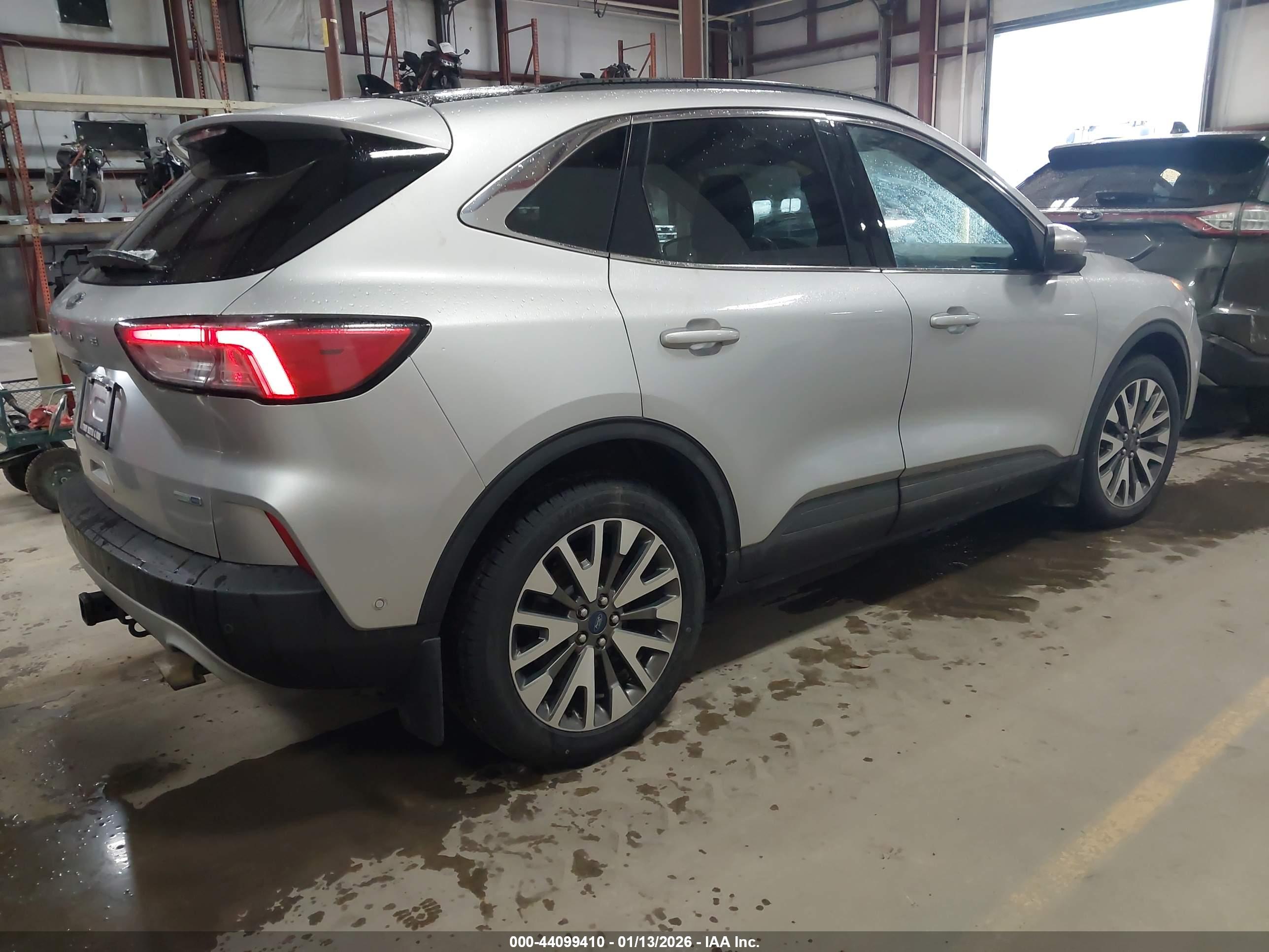 FORD ESCAPE image 4