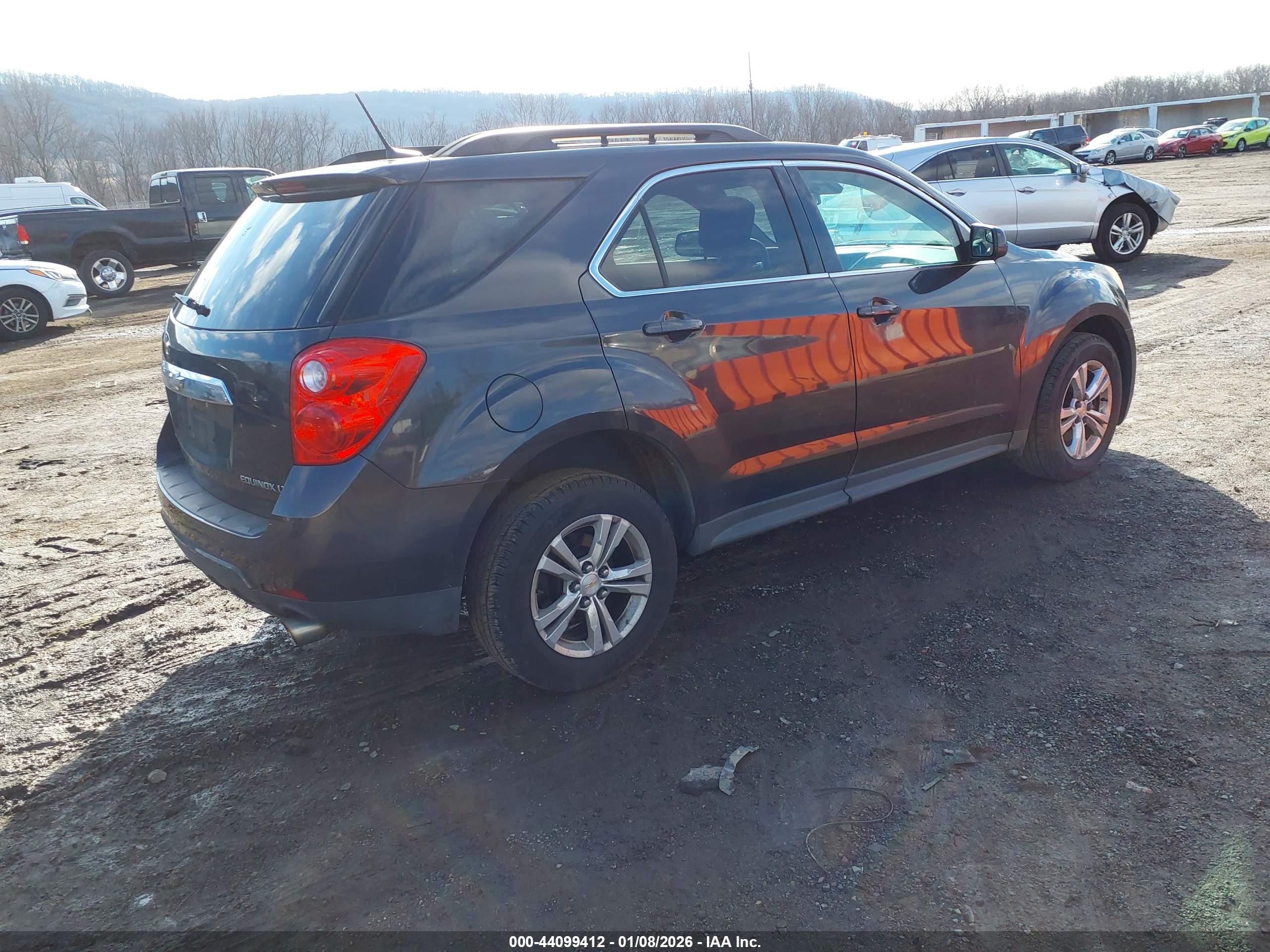 CHEVROLET EQUINOX image 4