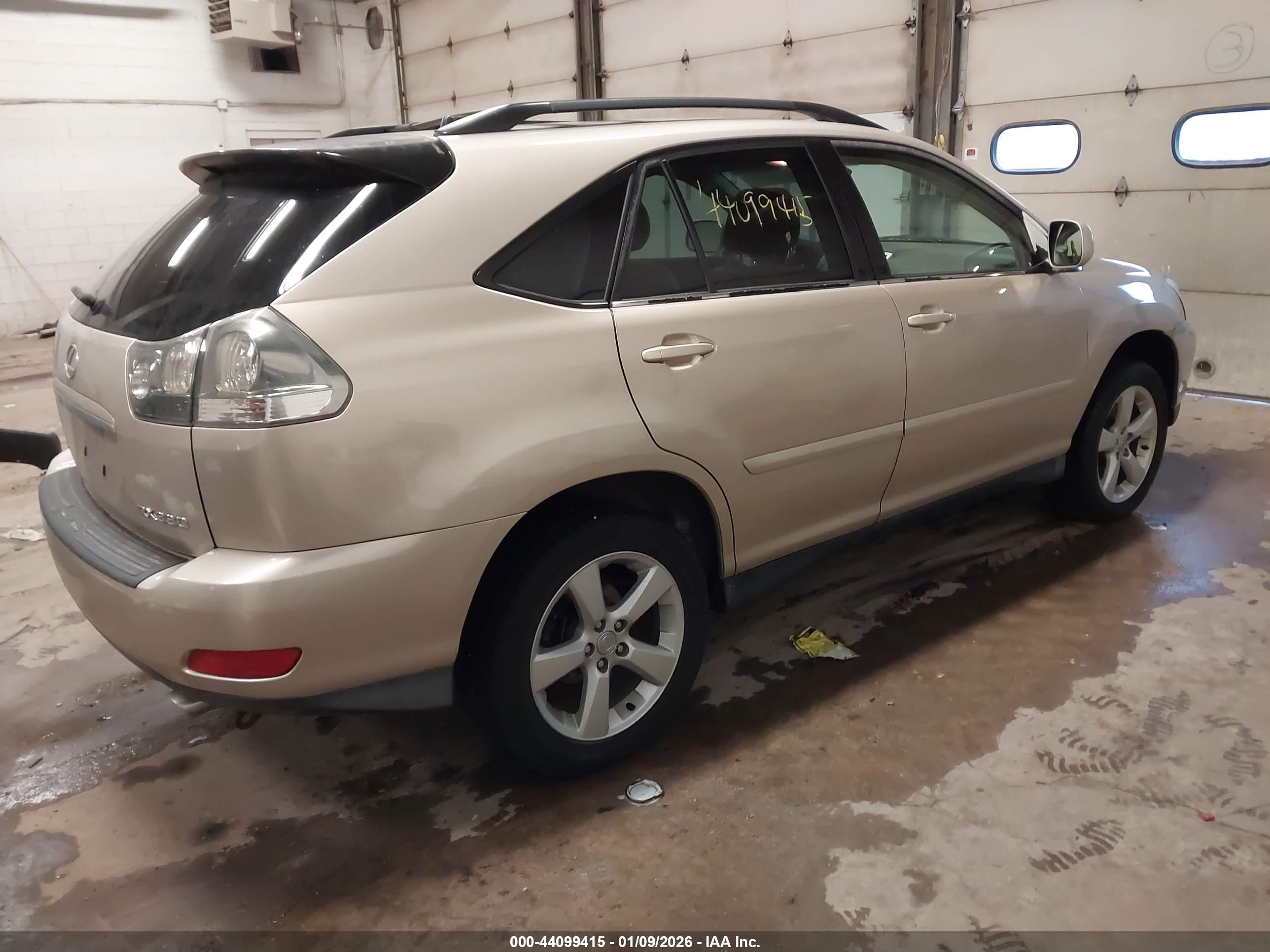 LEXUS RX image 4