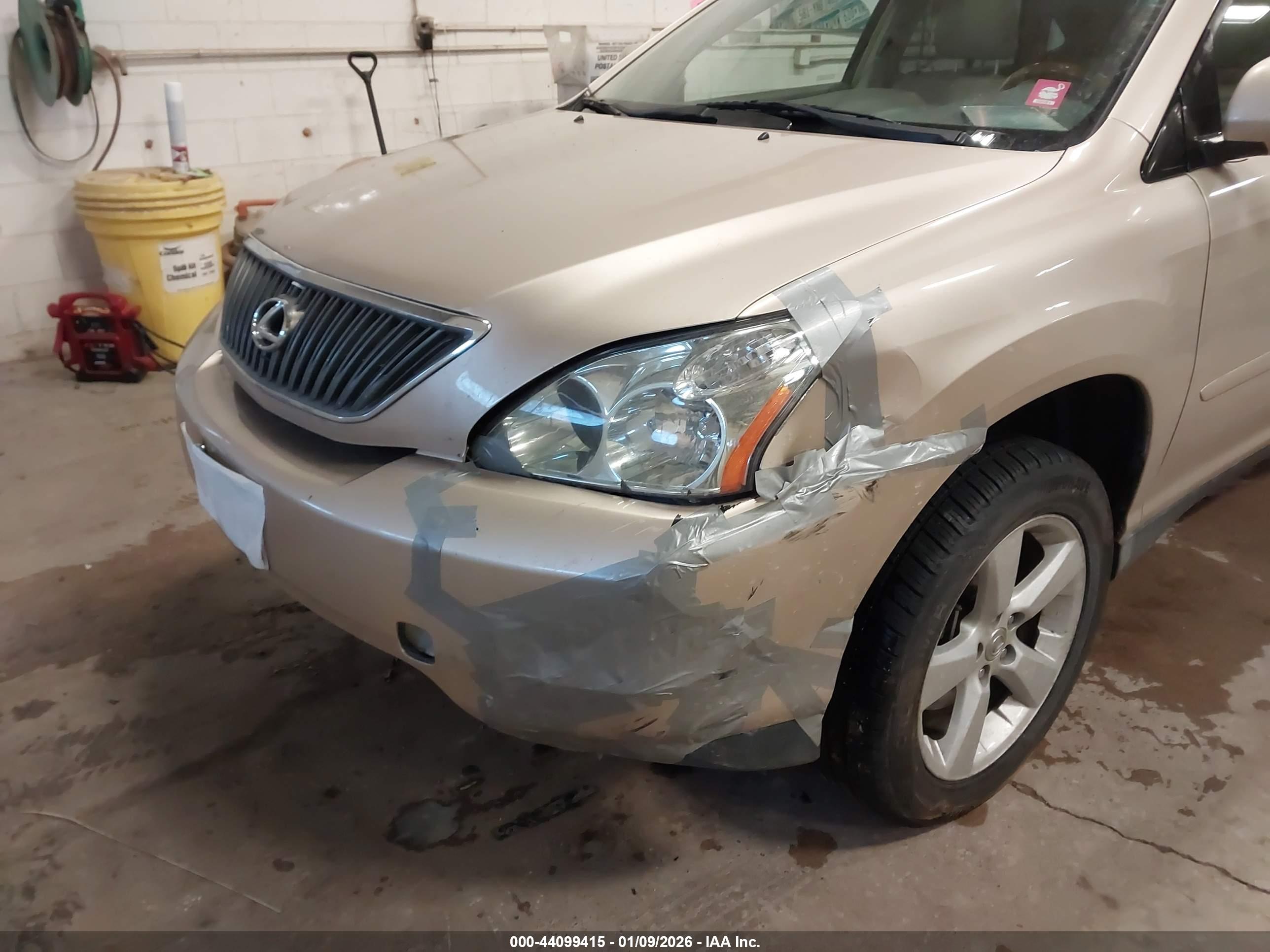 LEXUS RX image 6