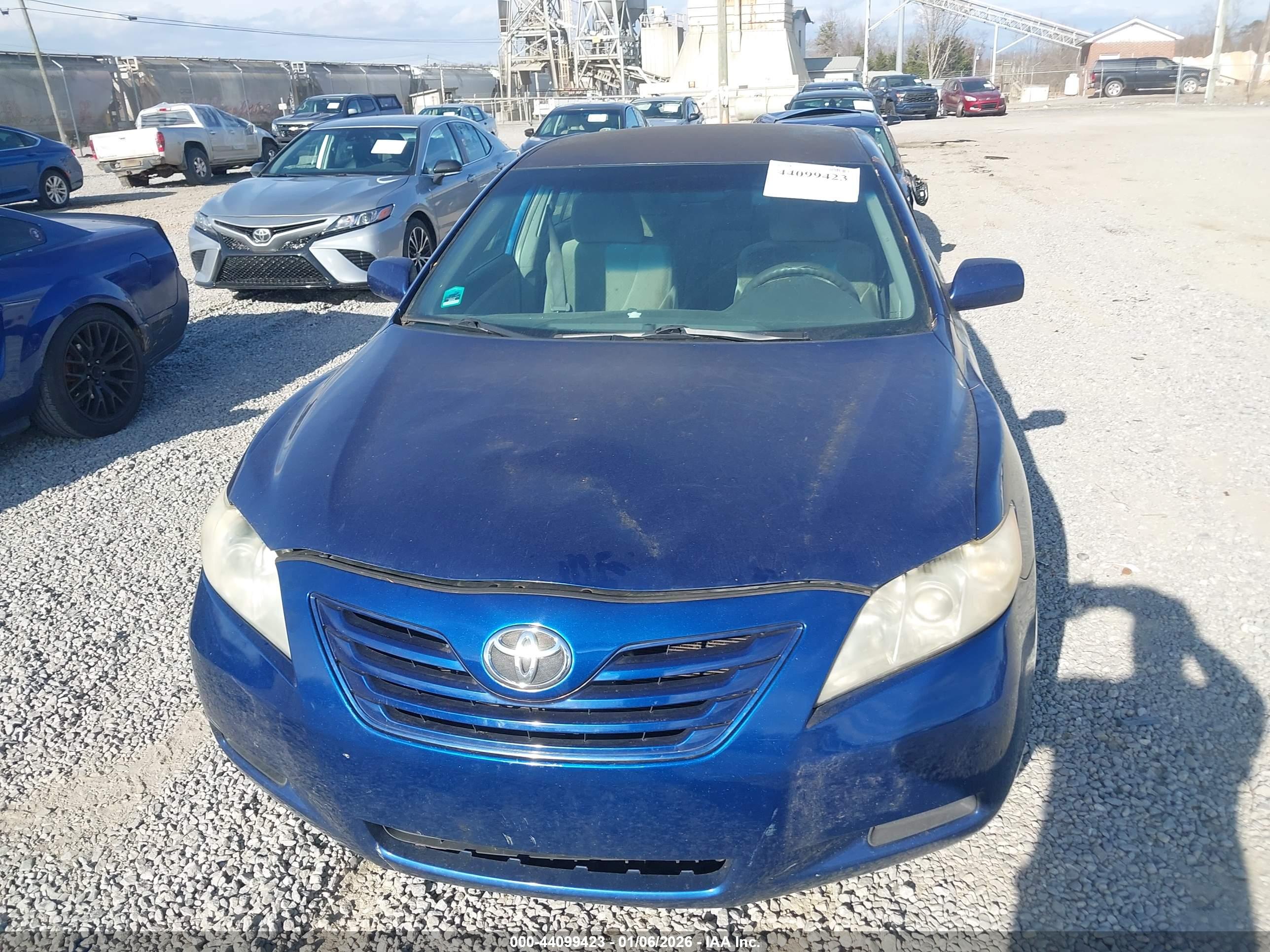 TOYOTA CAMRY image 6